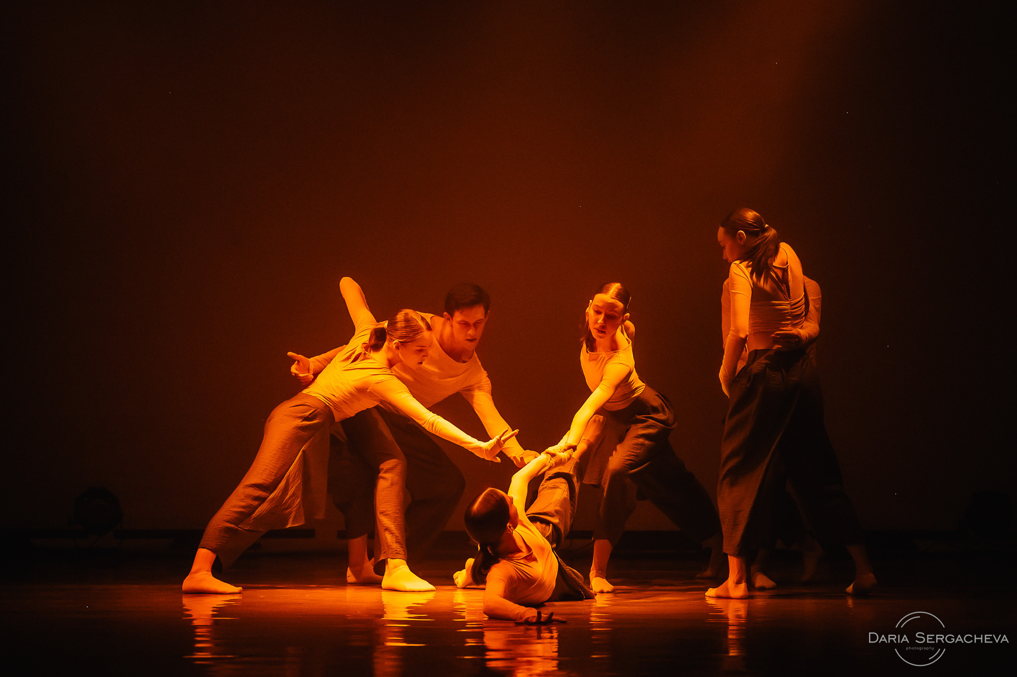 Первый НЕдетский сборник спектаклей — МТБ «Щелкунчик». DariaRock / Фотограф Екатеринбург