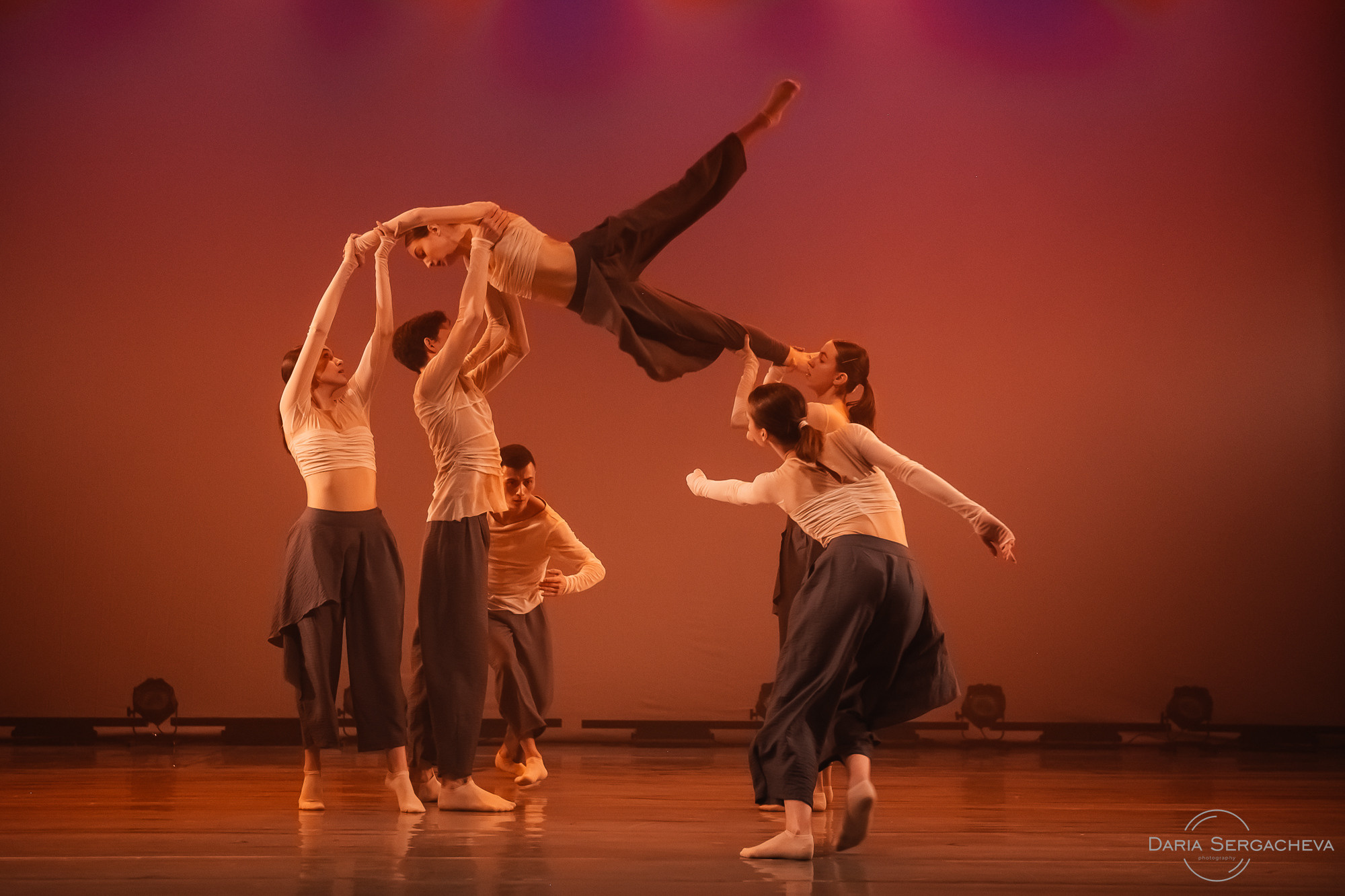 Первый НЕдетский сборник спектаклей — МТБ «Щелкунчик». DariaRock / Фотограф Екатеринбург