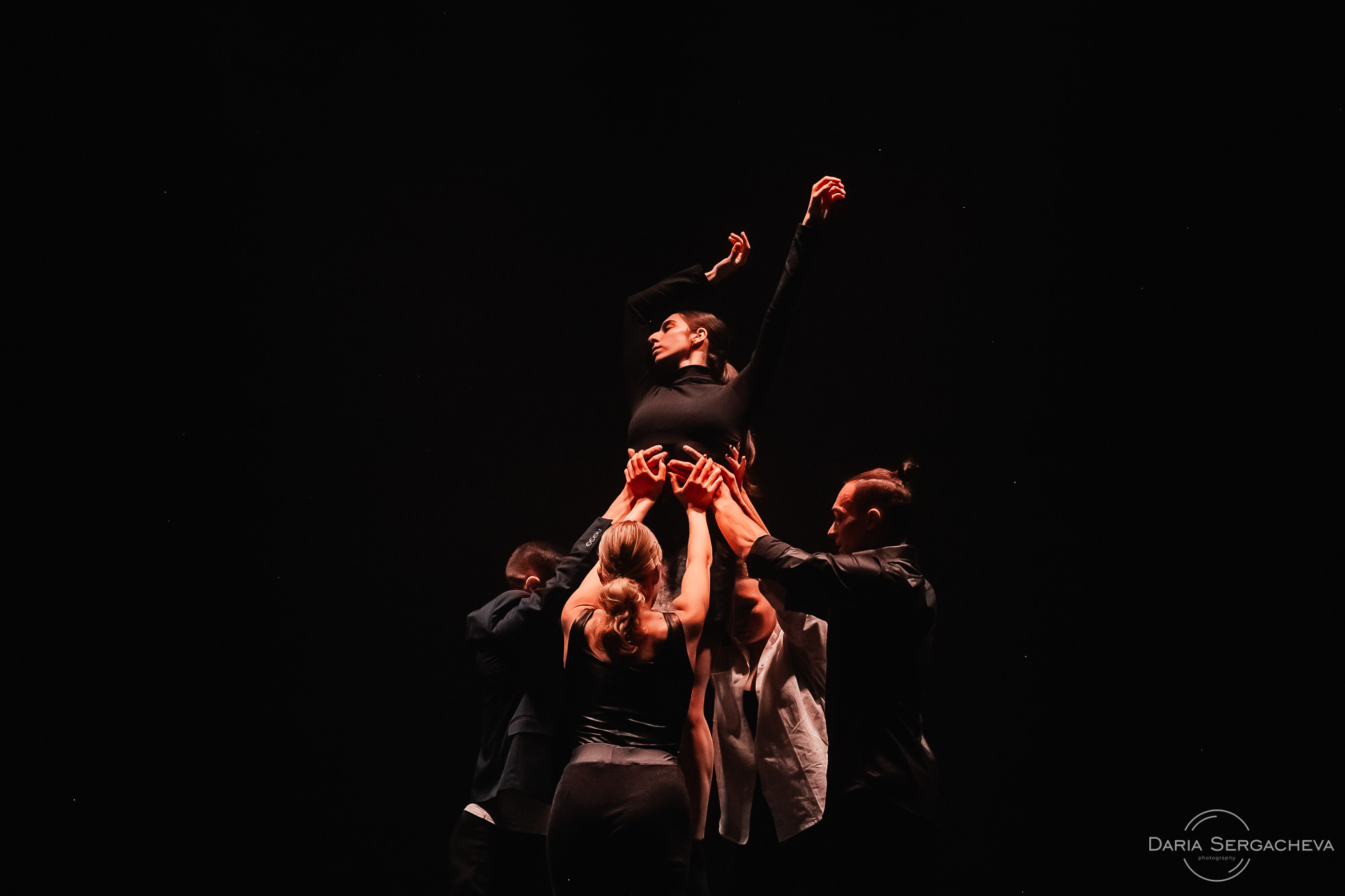 Первый НЕдетский сборник спектаклей — МТБ «Щелкунчик». DariaRock / Фотограф Екатеринбург