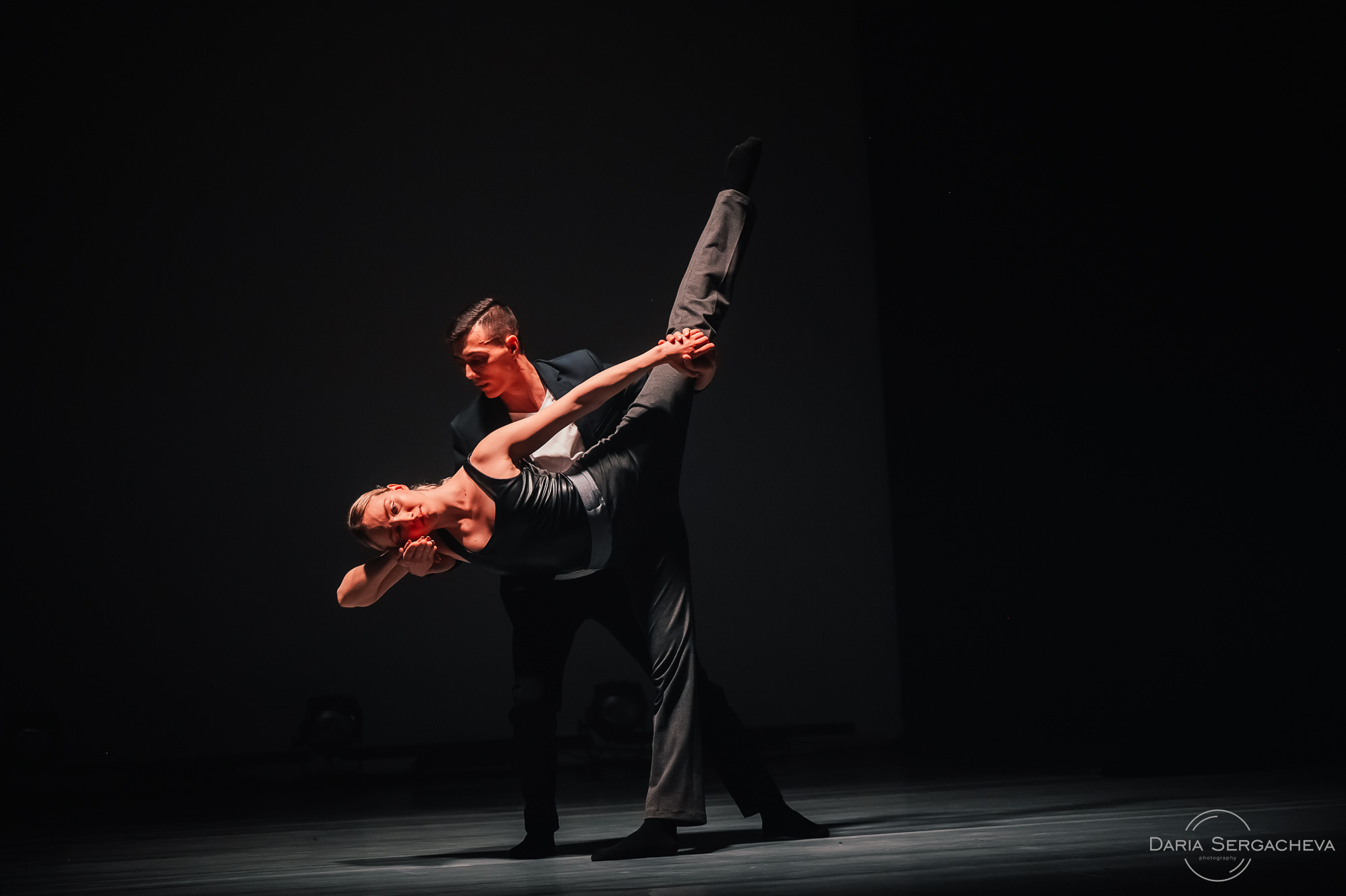 Первый НЕдетский сборник спектаклей — МТБ «Щелкунчик». DariaRock / Фотограф Екатеринбург