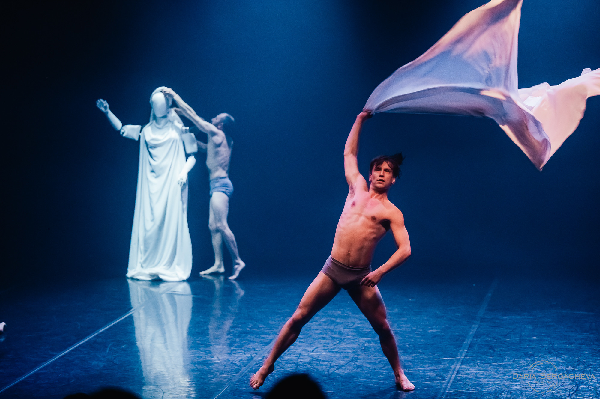 Свободу статуе! — Провинциальные танцы. DariaRock / Фотограф Екатеринбург