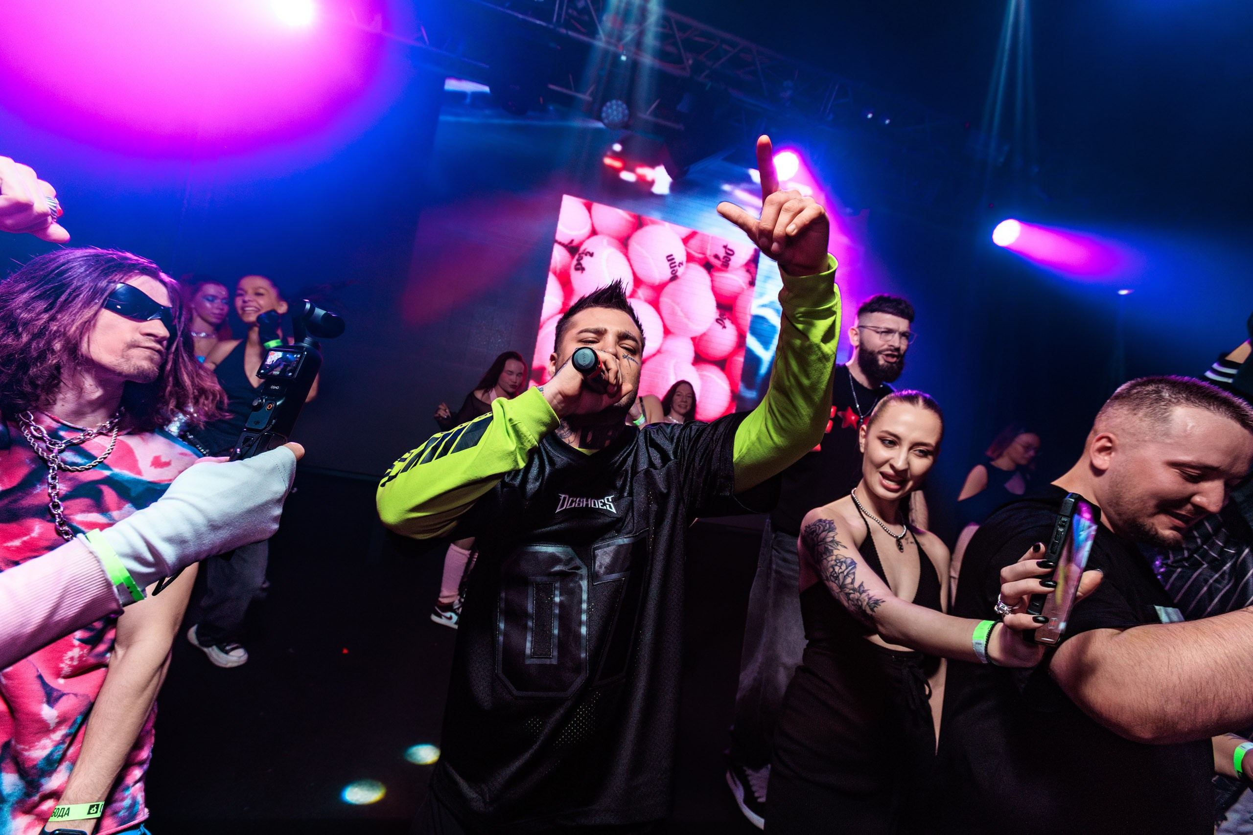 25.04.25 WinX x Рома Жёлудь. Репортажный фотограф Екатеринбург | Яркий, качественный репортаж | Концерты, клубы, репортаж, праздники, корпоративы