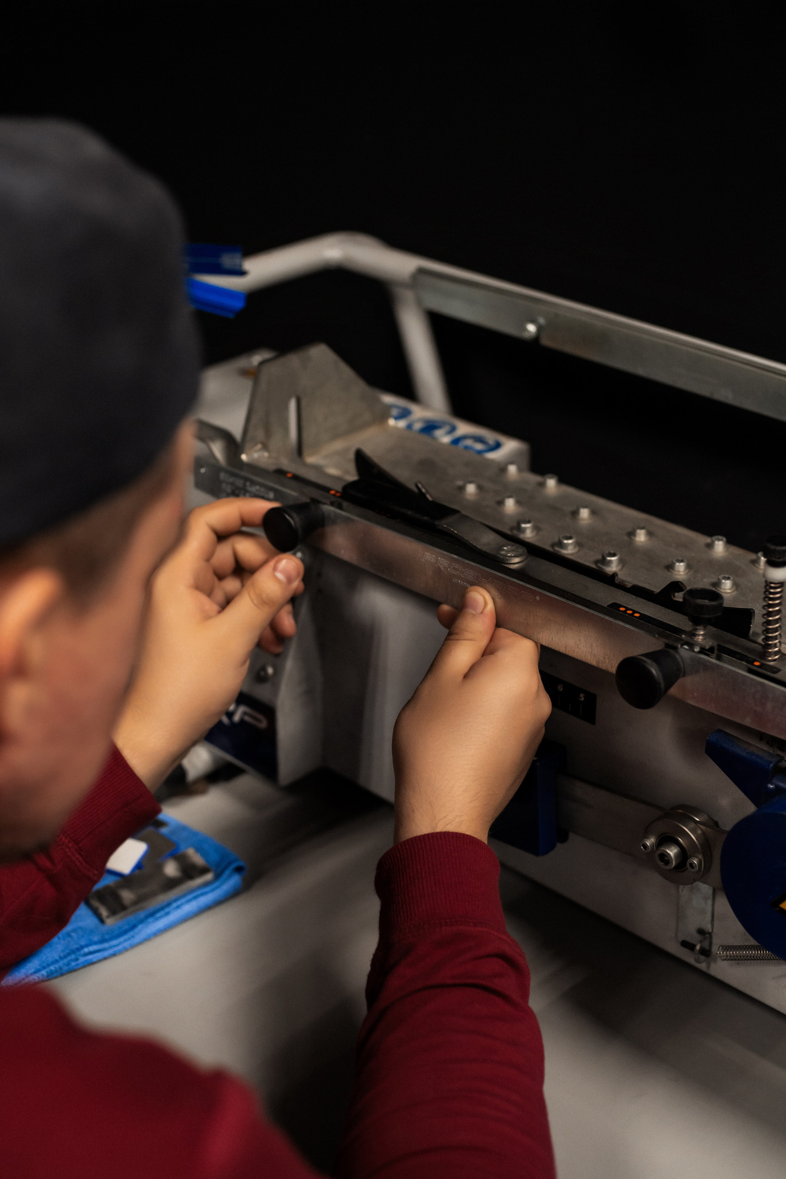 Грифон сервис (заточка коньков). Фотограф Алина Филимонова Тверь