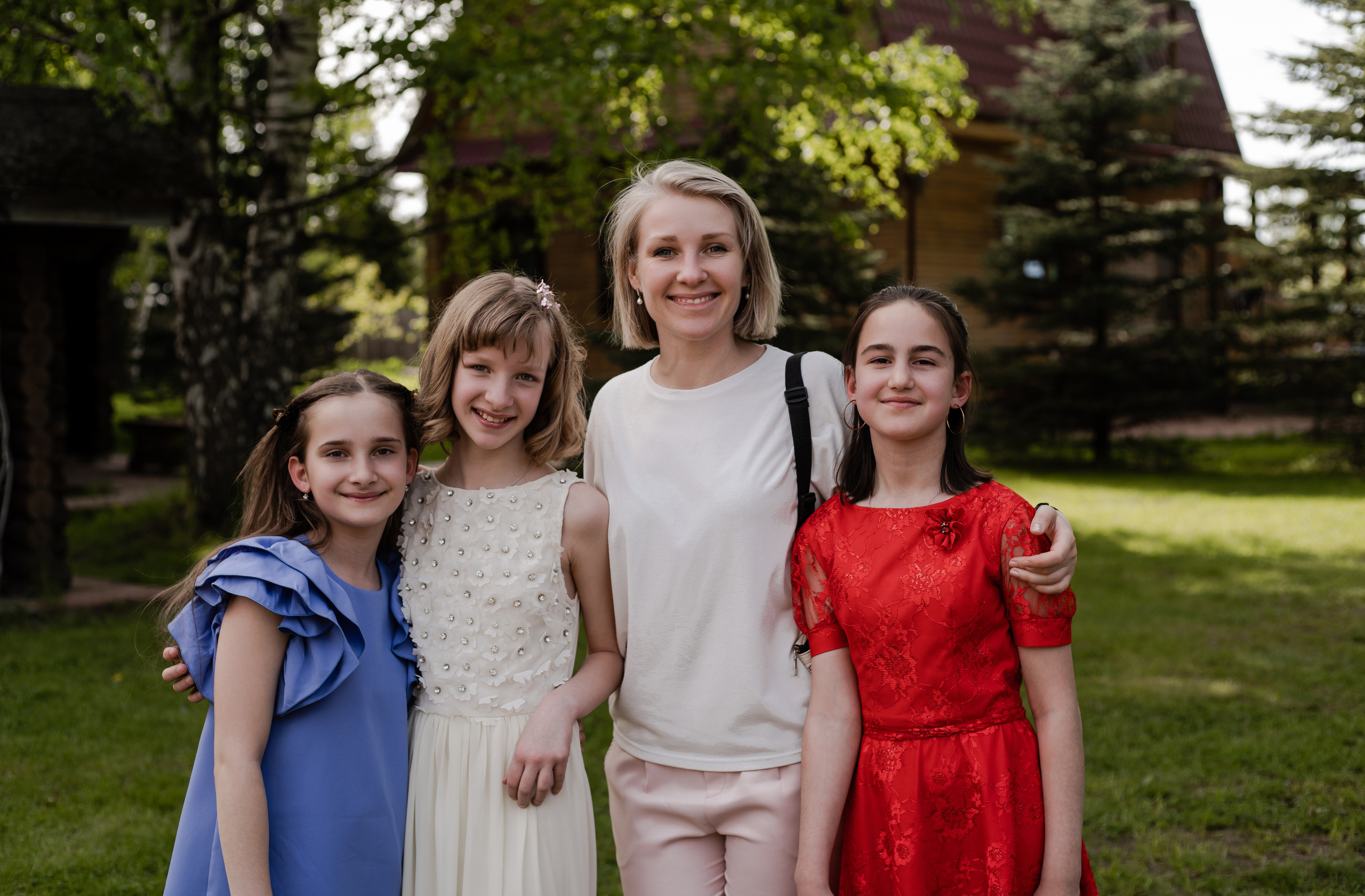 Новое Брянцево (выпускной 4 класс). Фотограф Алина Филимонова Тверь