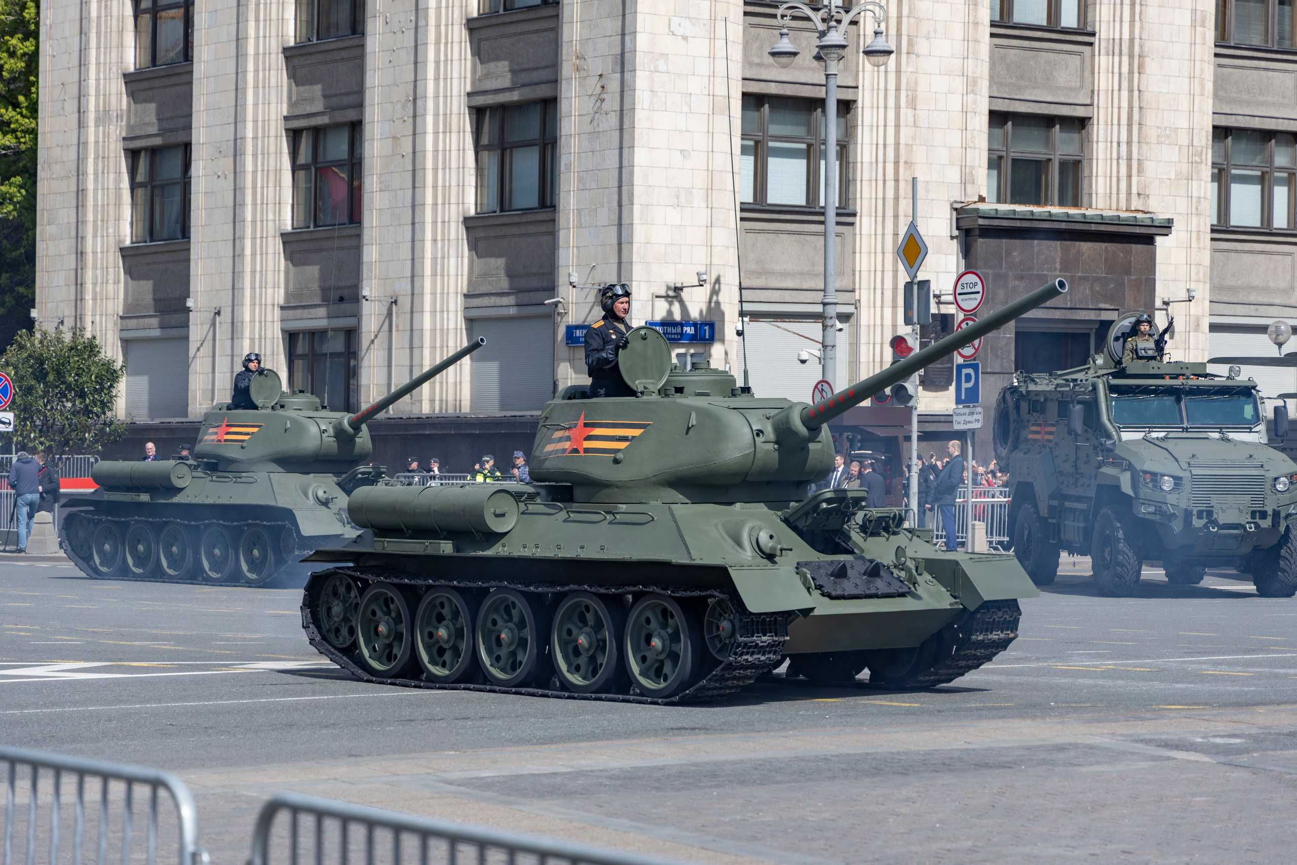 Репетиция парада победы 7 мая 2025 боевая техника. Репортажный, семейный и студийный фотограф в Москве Демин Алексей