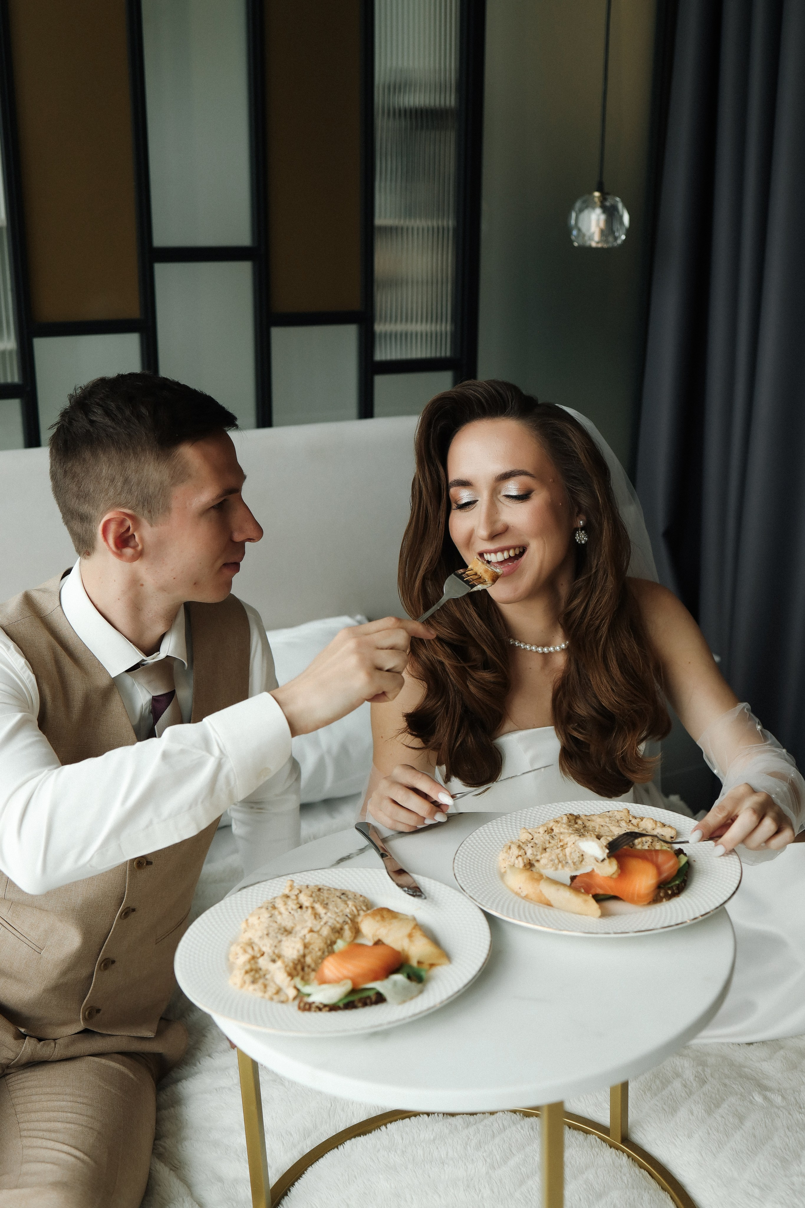 И. + П. Утро в Сити, роспись в гостинице Украина (Ресторан Романтик). Семейный и lovestory фотограф в Москве Светлана Коняхина