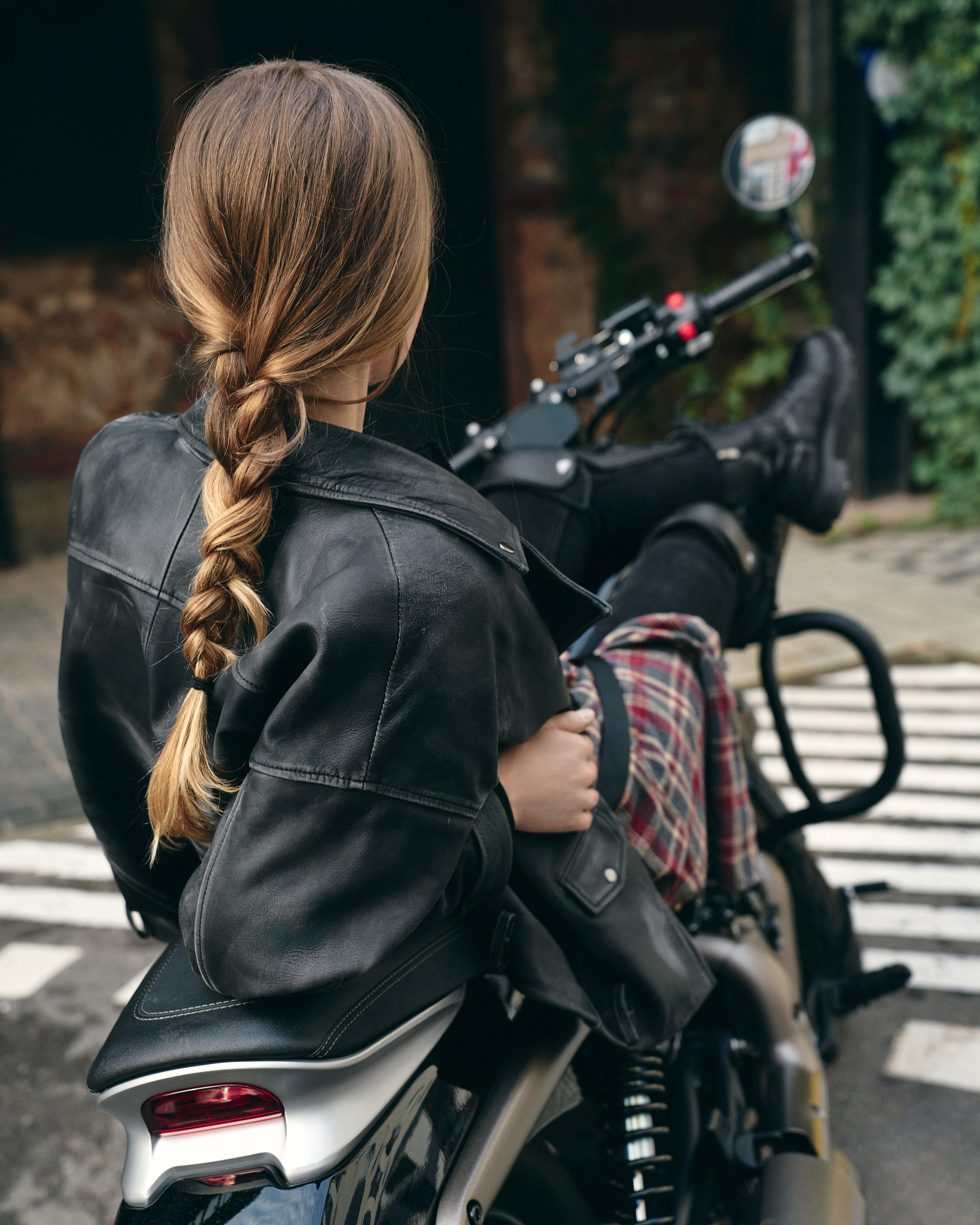 Moto. Портретный и тревел-фотограф в Москве и Израиле | Яна Найдич