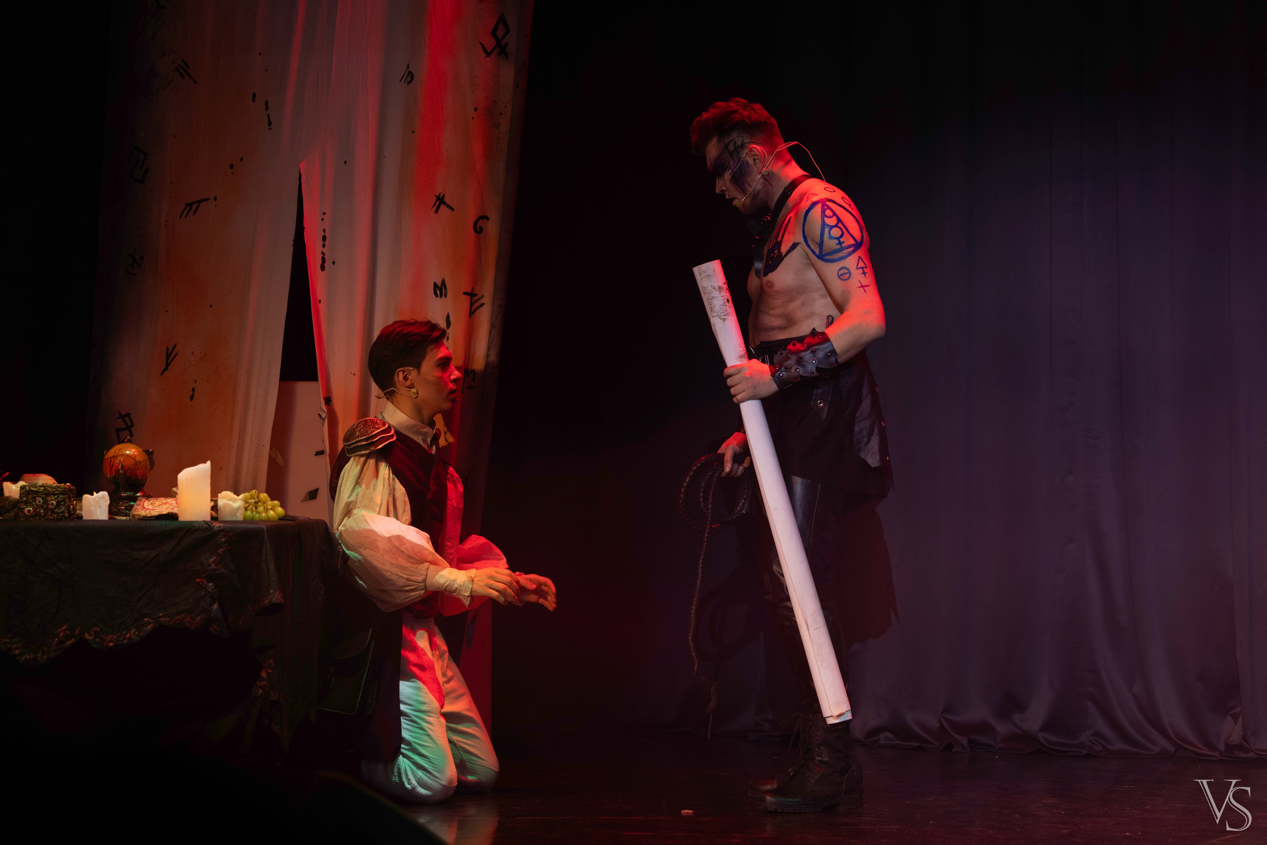 Книга стихий 25.01. Фотограф Виктор Степанов