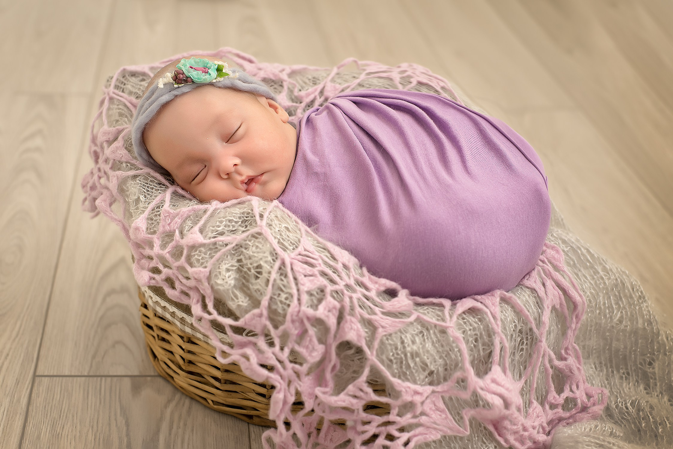 Малыши до года. Контакты