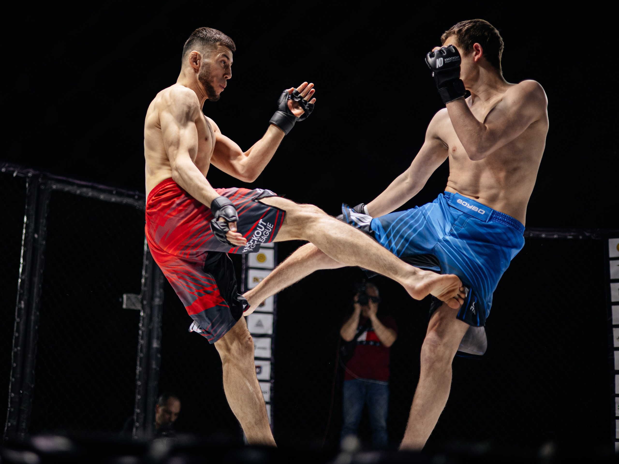 Бойцовская лига «KNOCK OUT». KRIS KRUPINNIKOVA