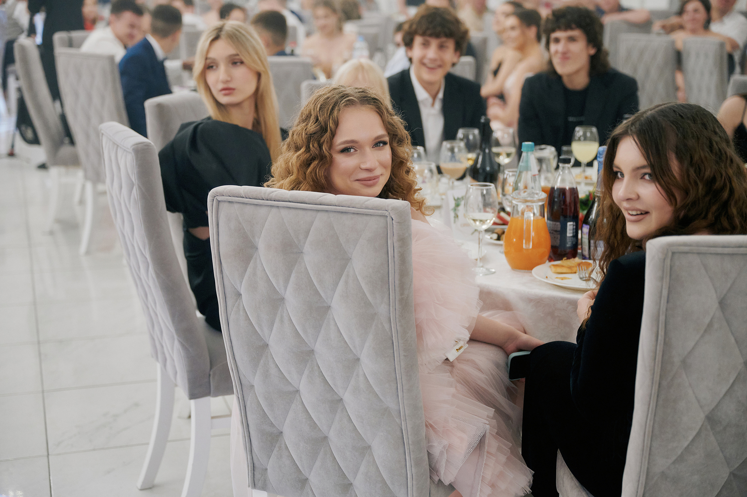 Выпускной ресторан Усадьба. Свадебный фотограф в Ростовe-на-Дону Анастасия Прутова