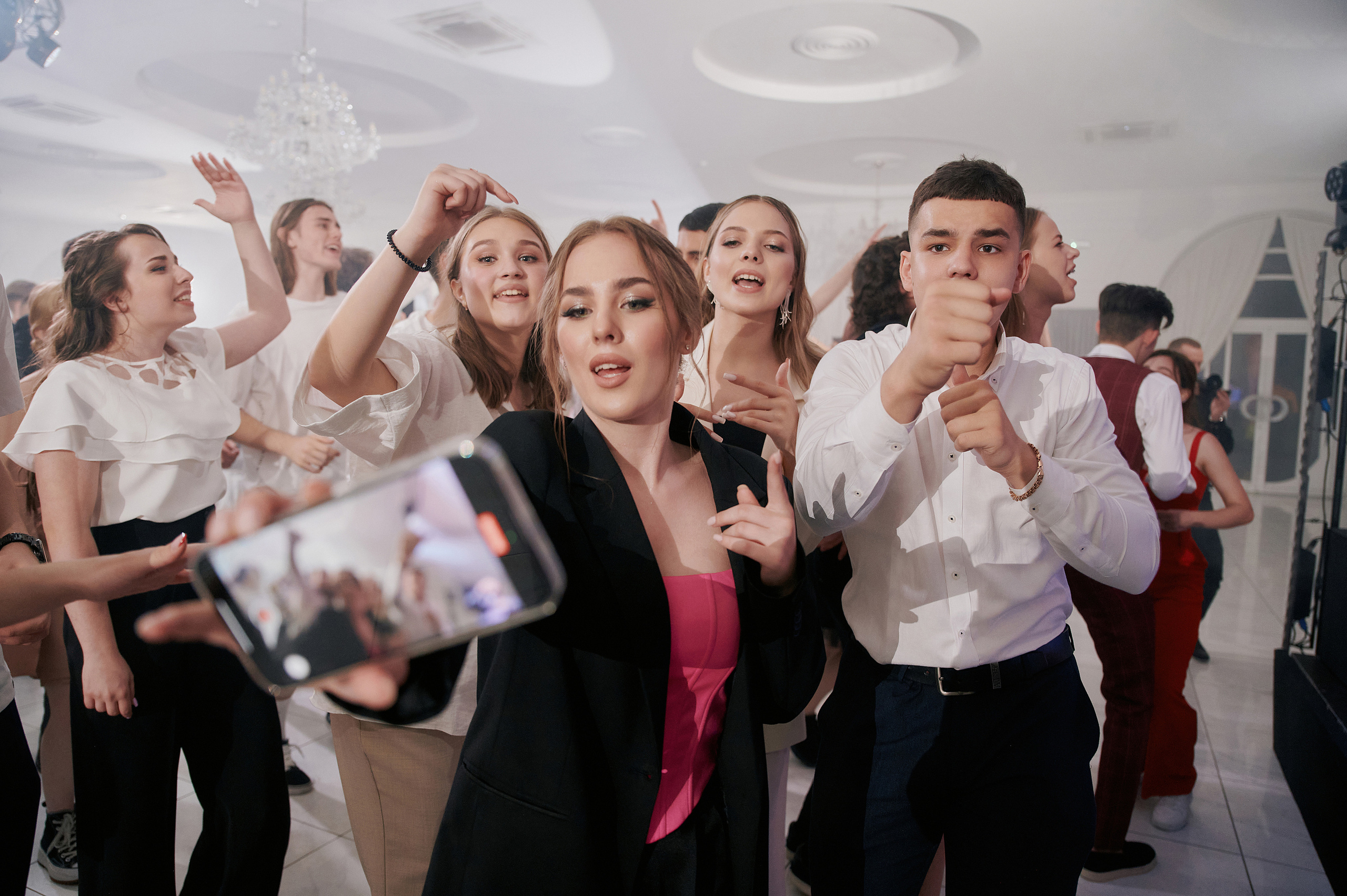 Выпускной ресторан Усадьба. Свадебный фотограф в Ростовe-на-Дону Анастасия Прутова