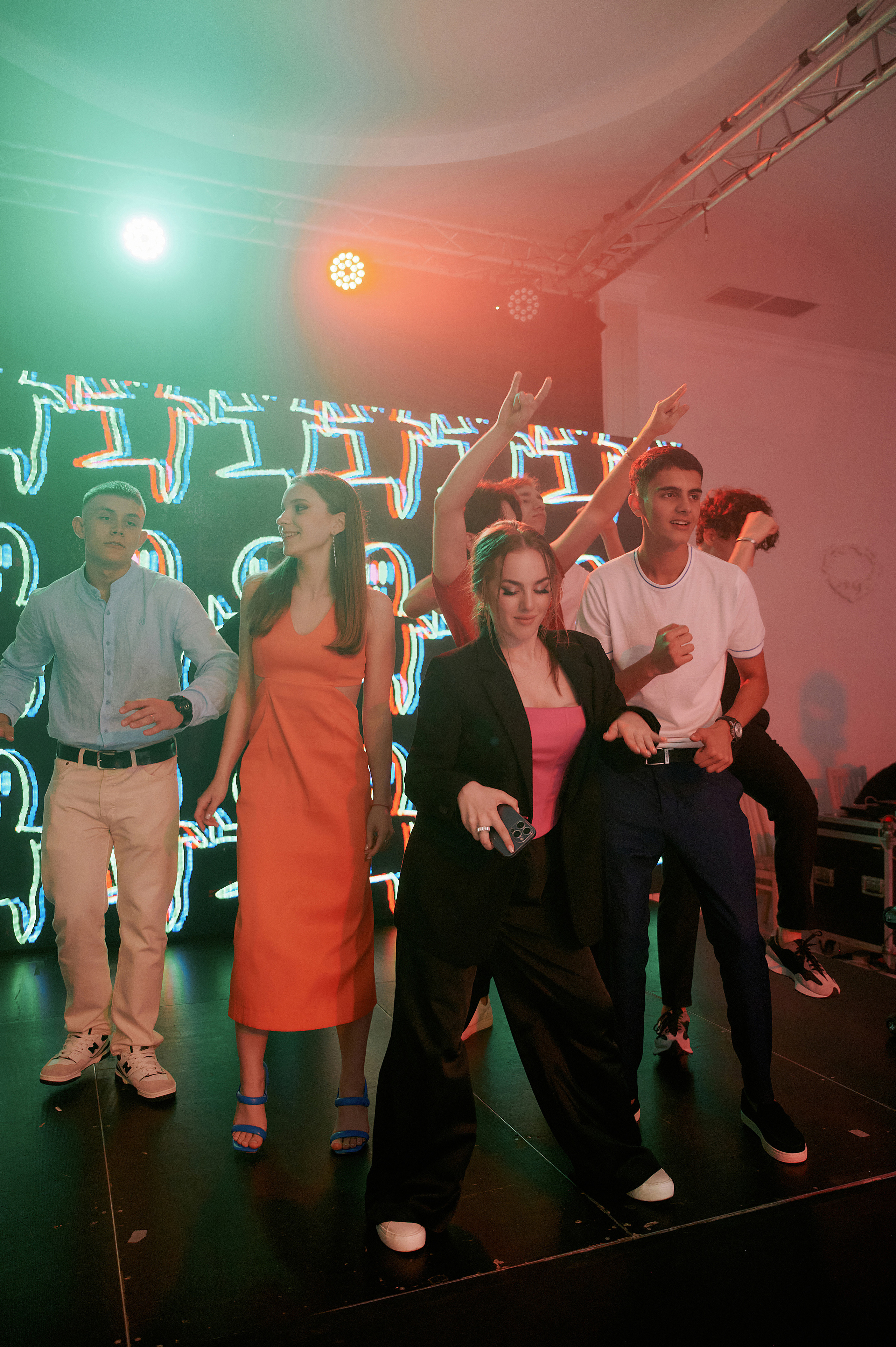 Выпускной ресторан Усадьба. Свадебный фотограф в Ростовe-на-Дону Анастасия Прутова