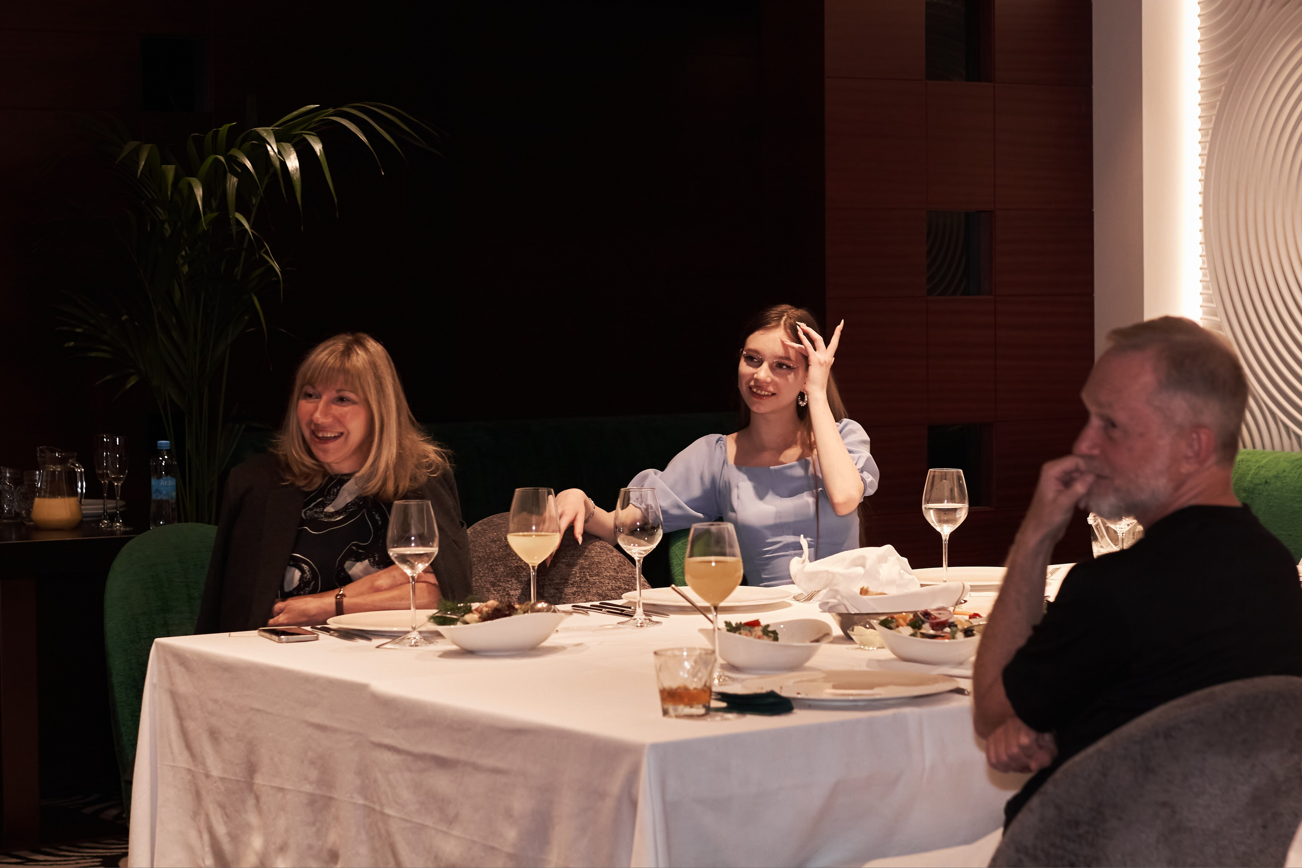 Юбилей Наталии в ресторане отеля Domina. Свадебный, семейный и контент фотограф в Санкт- Петербурге Елена Грие