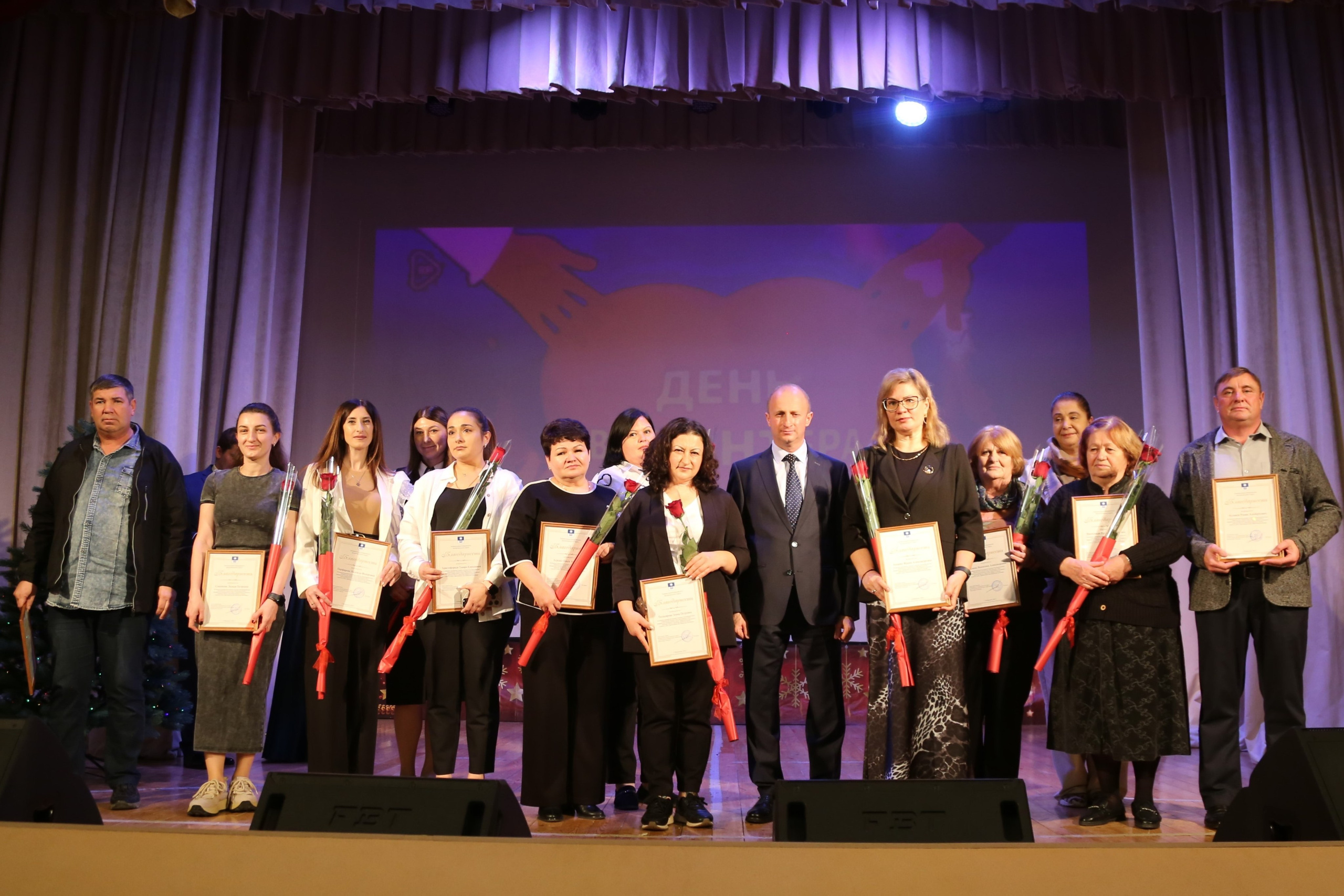 День Волонтёра. Жизнь курорта Кабардинка в фотографиях