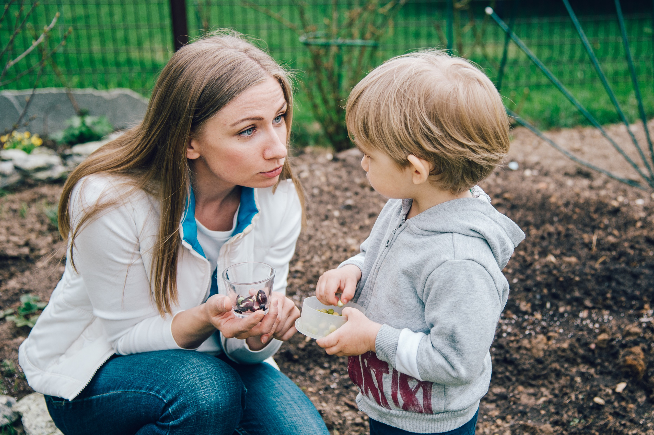Лето располагает ко всяким резвостям и дерзостям на свежем воздухе. Зовите нас в на съемки в свои загородные резиденции!. Семейный фотограф в Москве Елена Снегирева