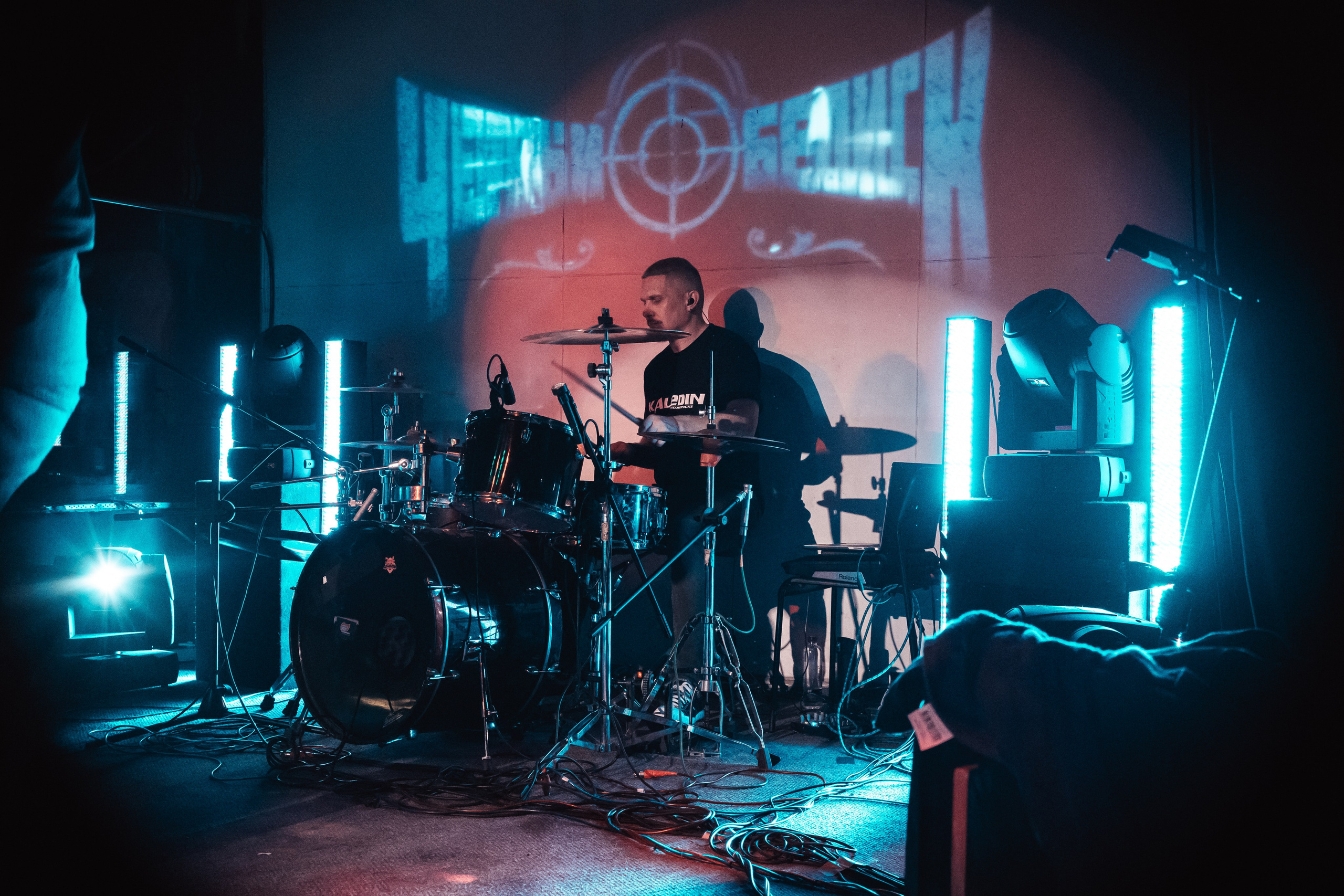 Черный обелиск. Красноярск, 08.04.2025, Эрмитаж. Фотограф Регина Крикунова г. Красноярск