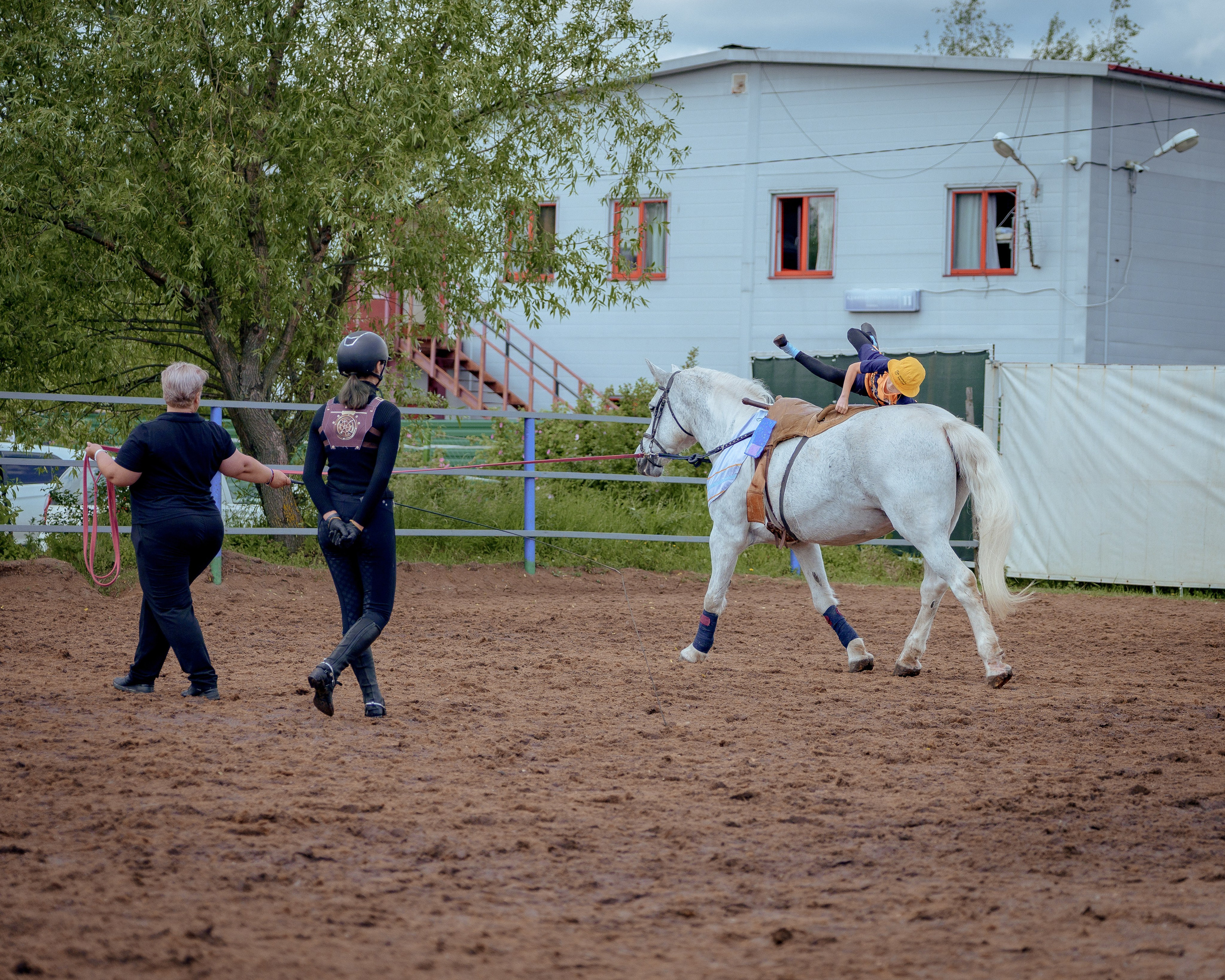 Конный клуб Горки. Портретный и семейный фотограф в Москве/Видное