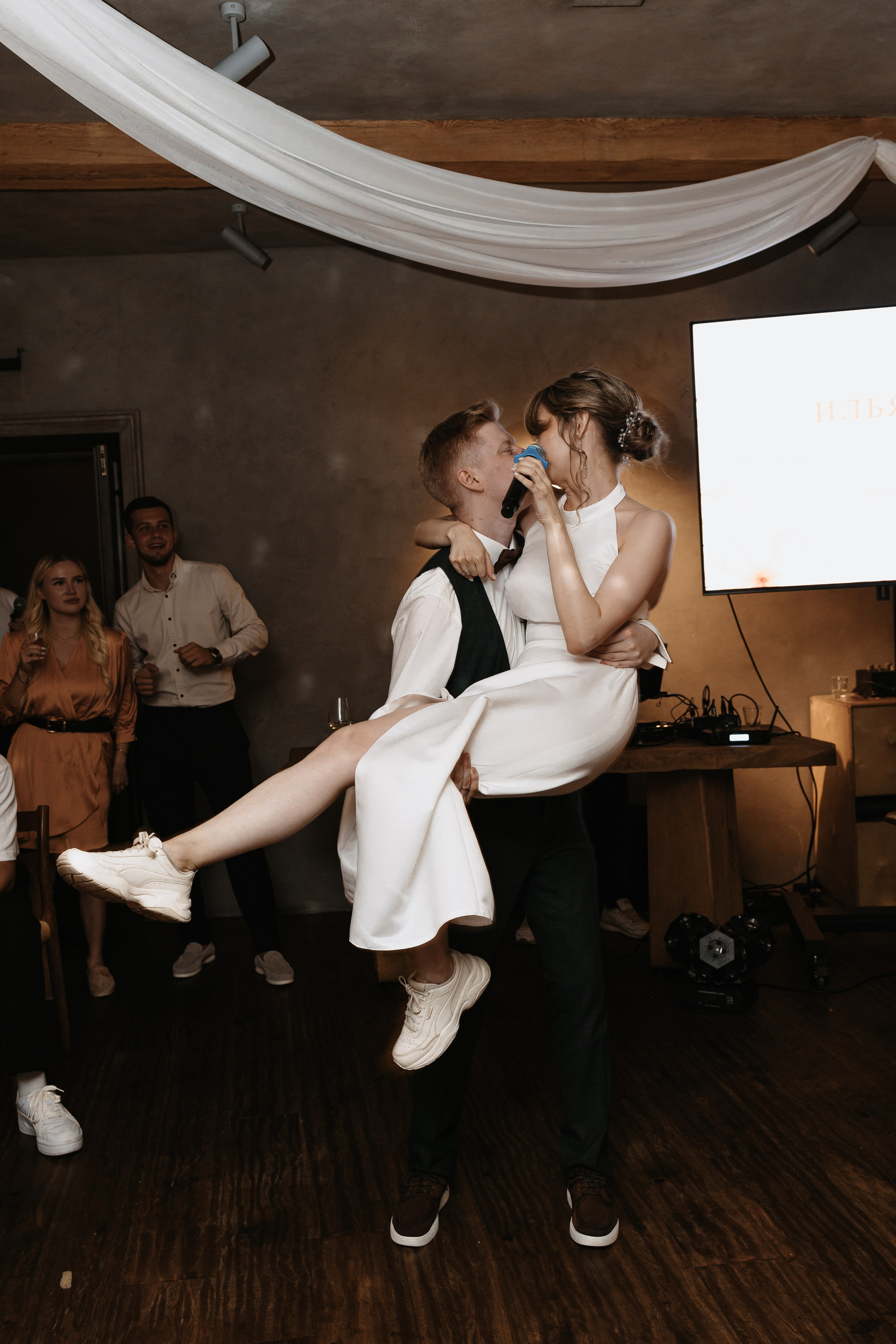 Илья и Ксюша (2024). Свадебный и семейный фотограф в Москве Яна Шувалова