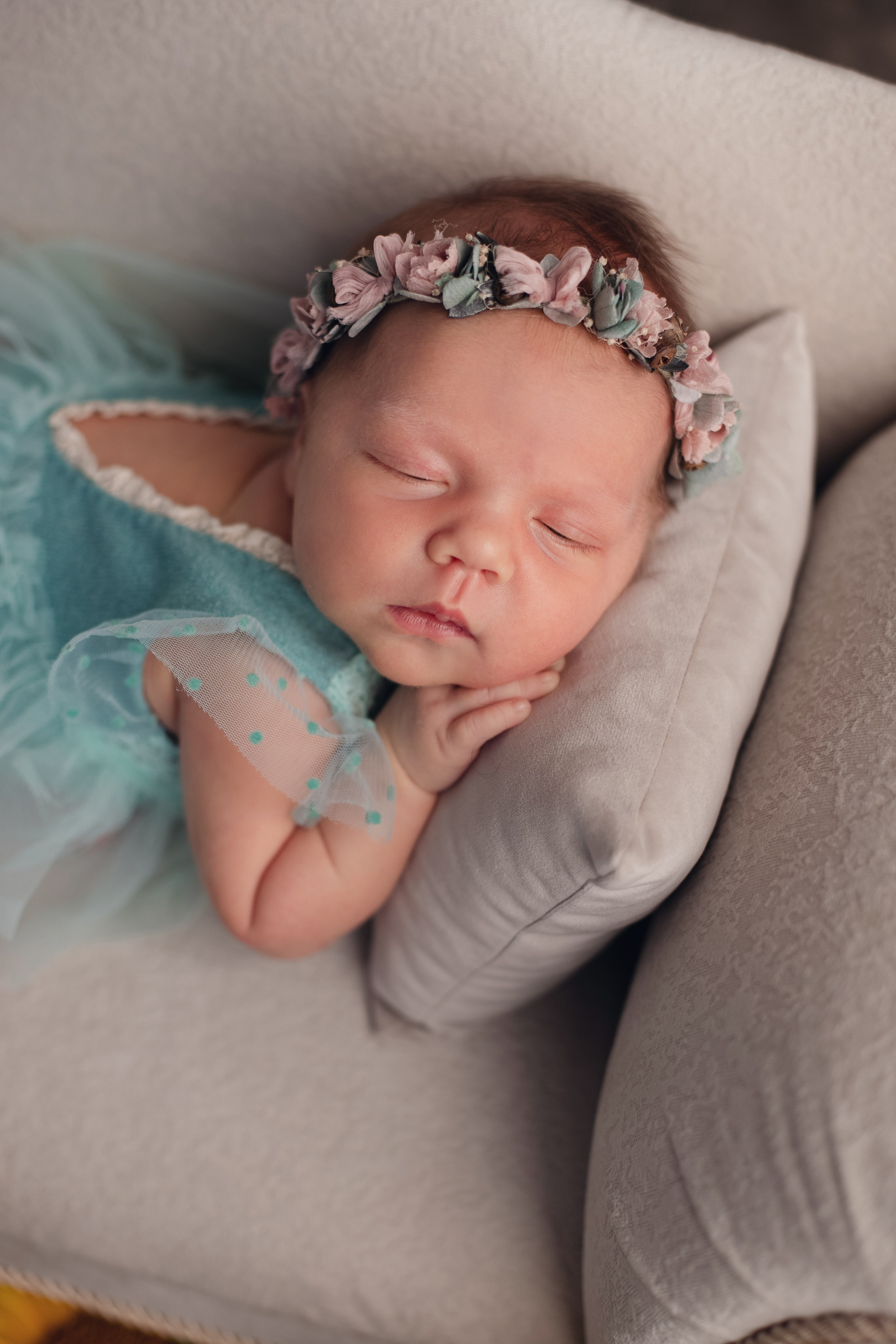 Мария. Фотограф новорожденных в г. Россошь Виктория Нечепуренко