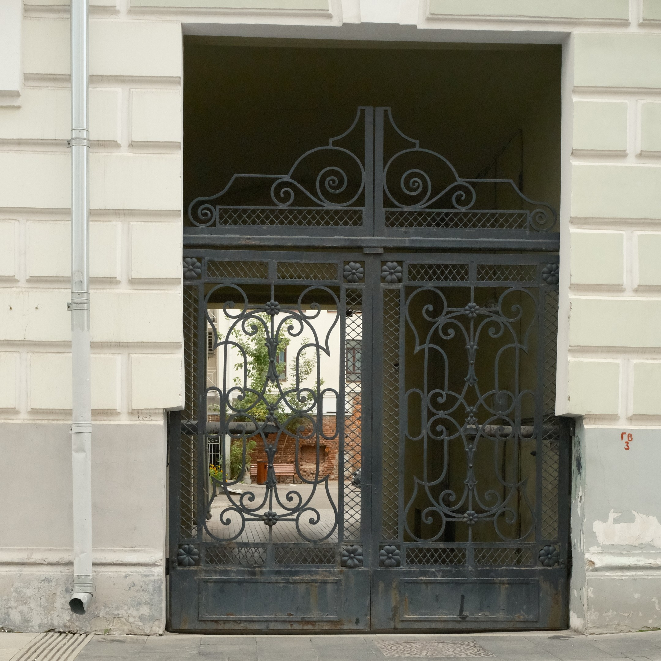 Сентябрь 2025. Улица, люди, жизнь…