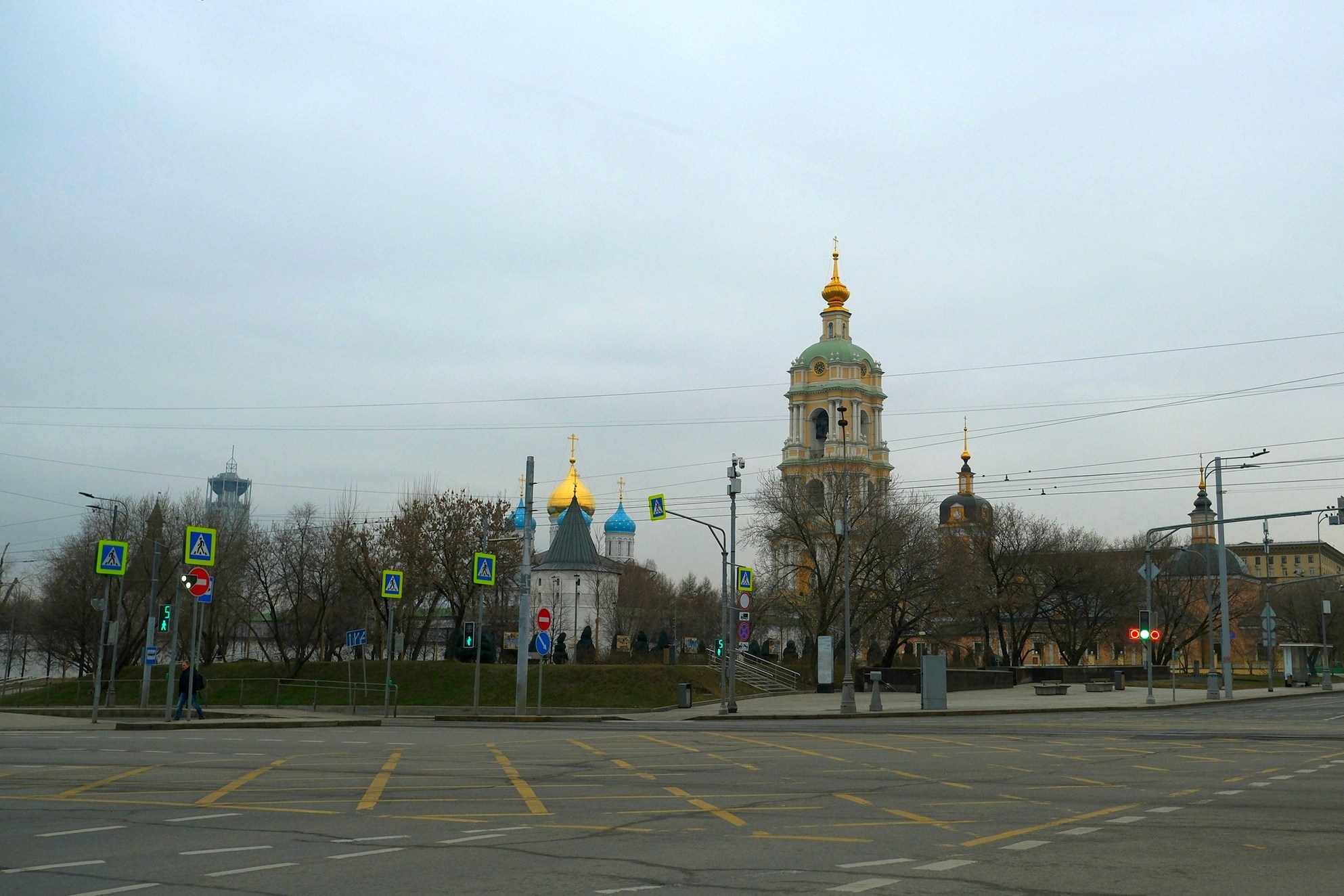 Улица, люди, жизнь…