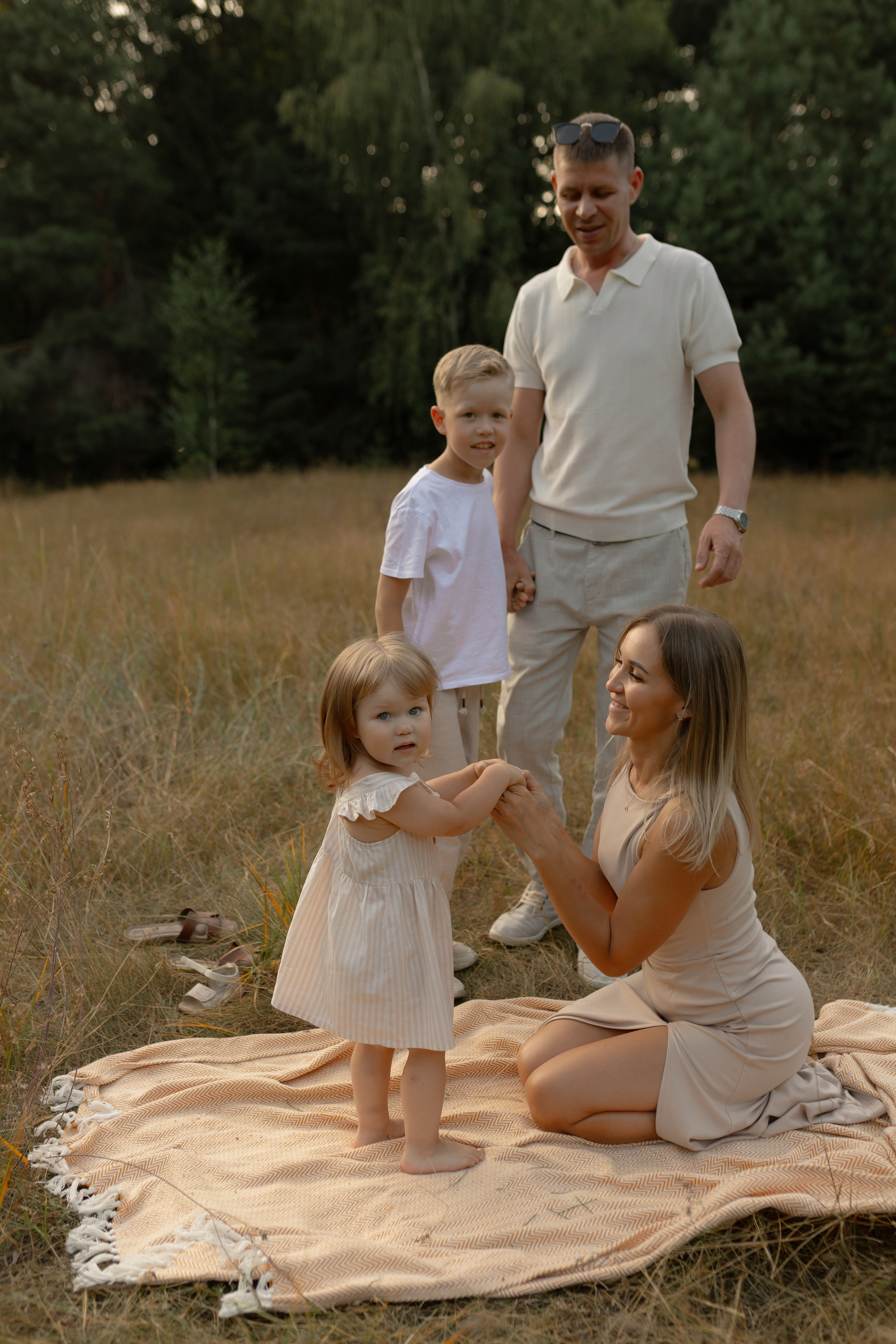 Алексей, Мария, Ваня и Варя. Фотограф Татьяна Семенова