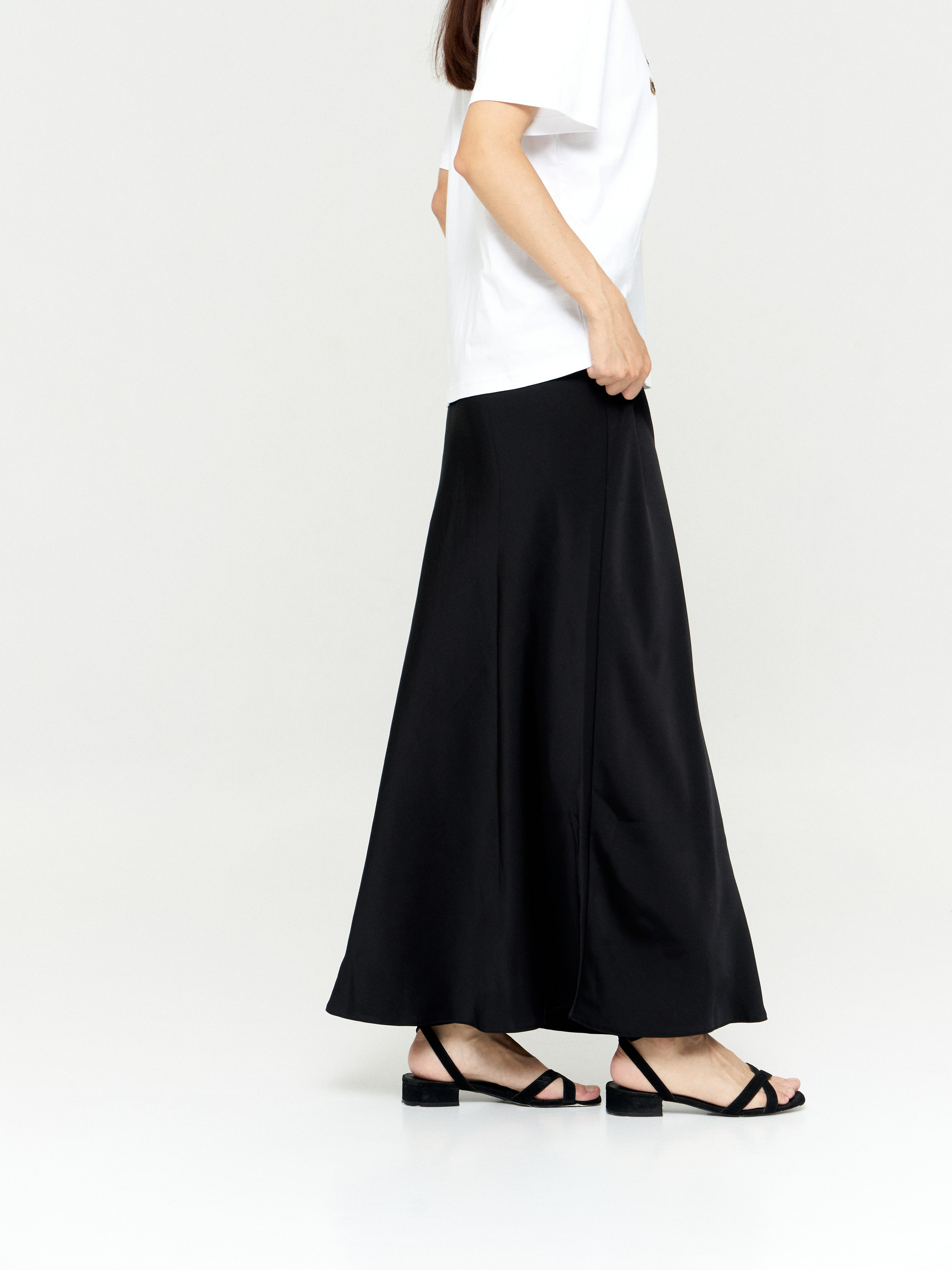 KATALOG. Съёмка для брендов одежды и маркетплейсов в Санкт-Петербурге