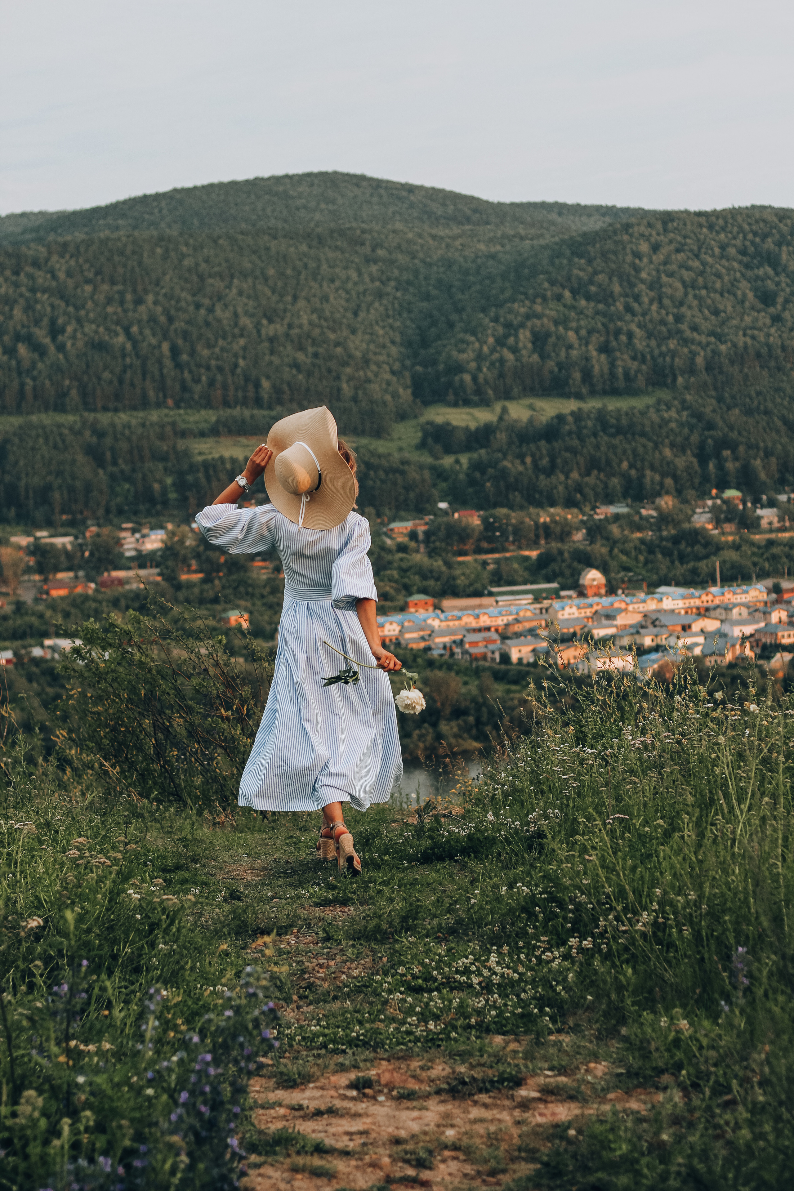 Пикник летом. Женский фотограф Москва Люция Дубняк
