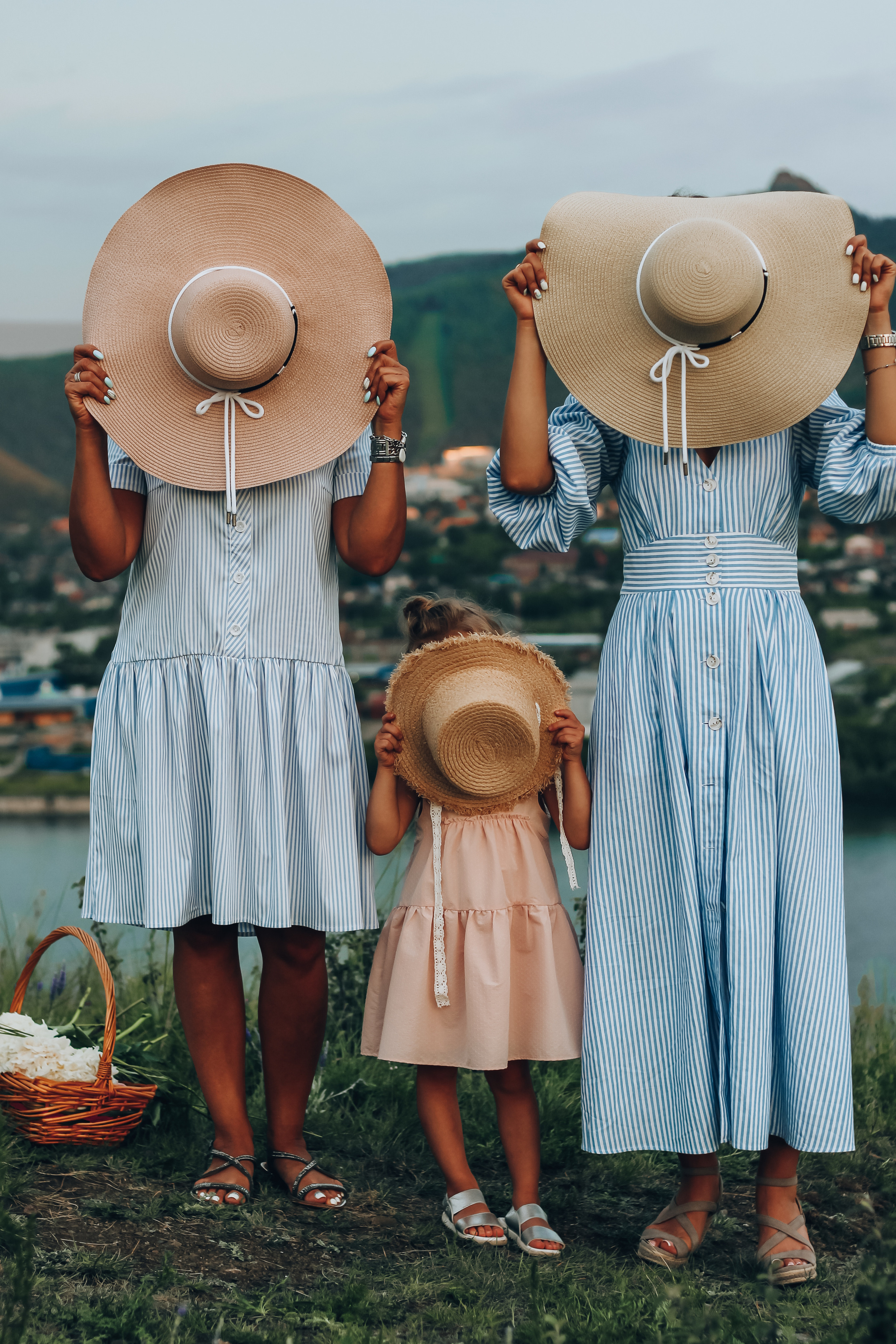 Пикник летом. Женский фотограф Москва Люция Дубняк
