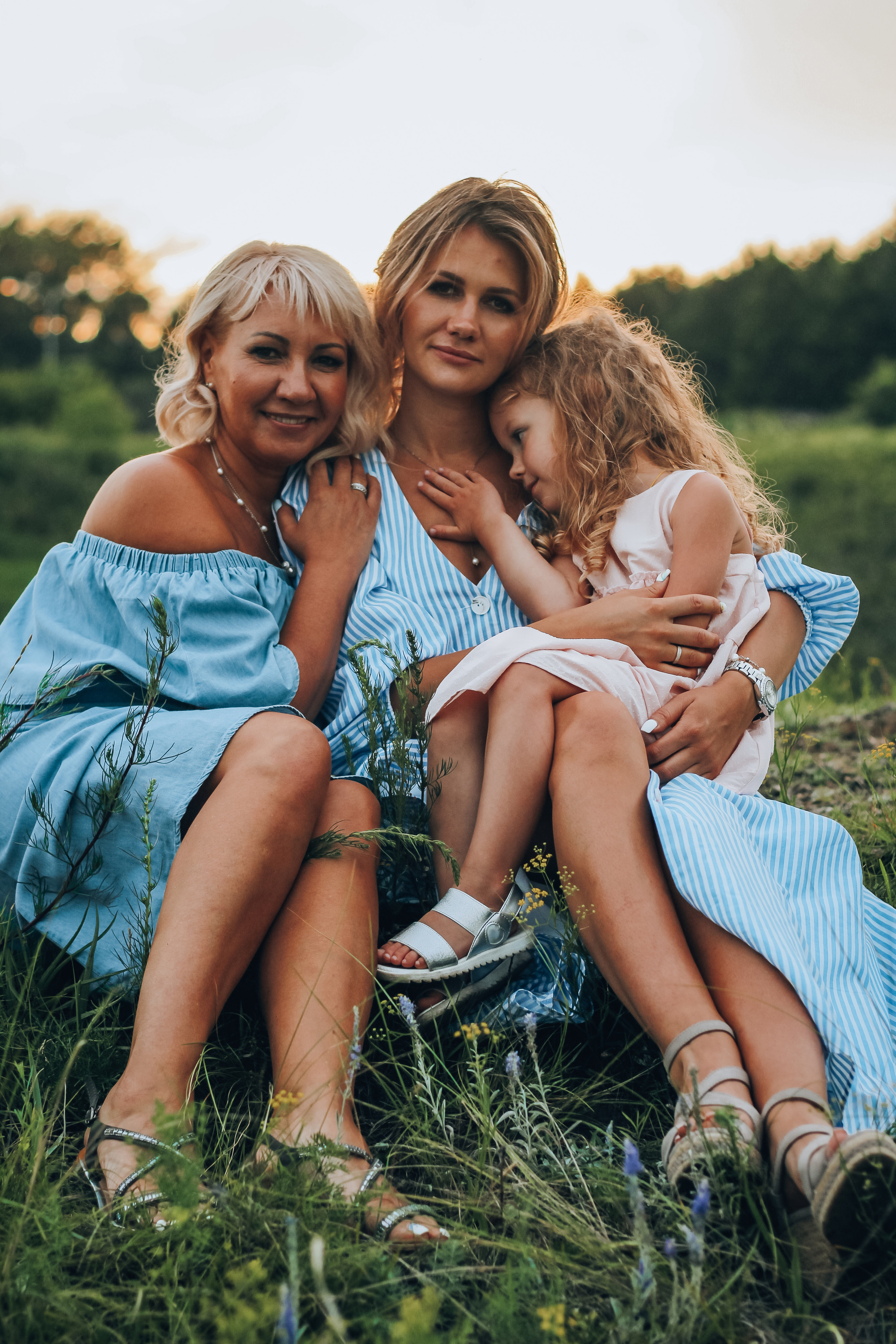 Пикник летом. Женский фотограф Москва Люция Дубняк