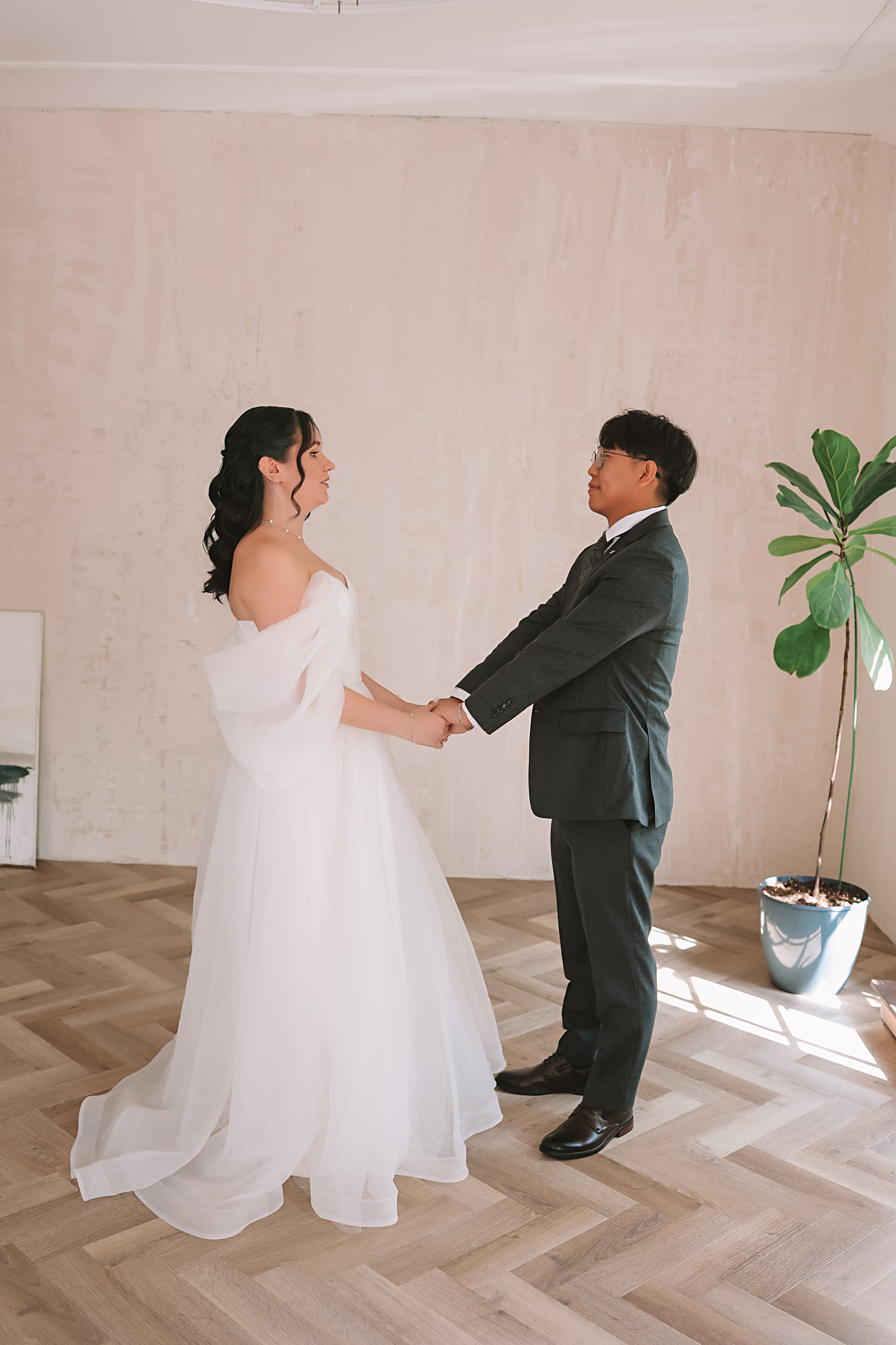 Айвазовский и парк дружбы народов. Семейный фотограф Тюмень, фотограф на роды Салмина Мария