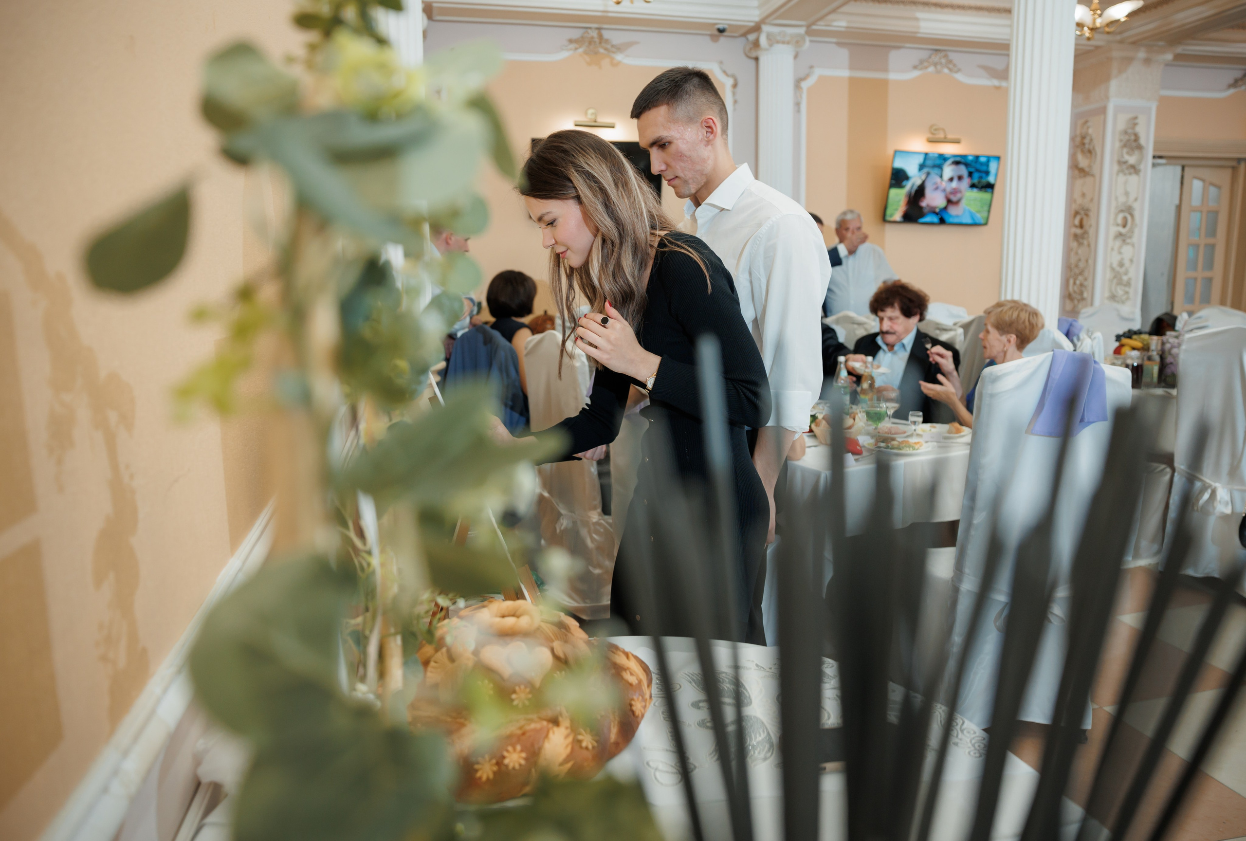 Константин и Дарья, ЗАГС ВДНХ, отель Soluxe, ресторан «Антик». Свадебный и репортажный фотограф (Москва, Королев и другие)