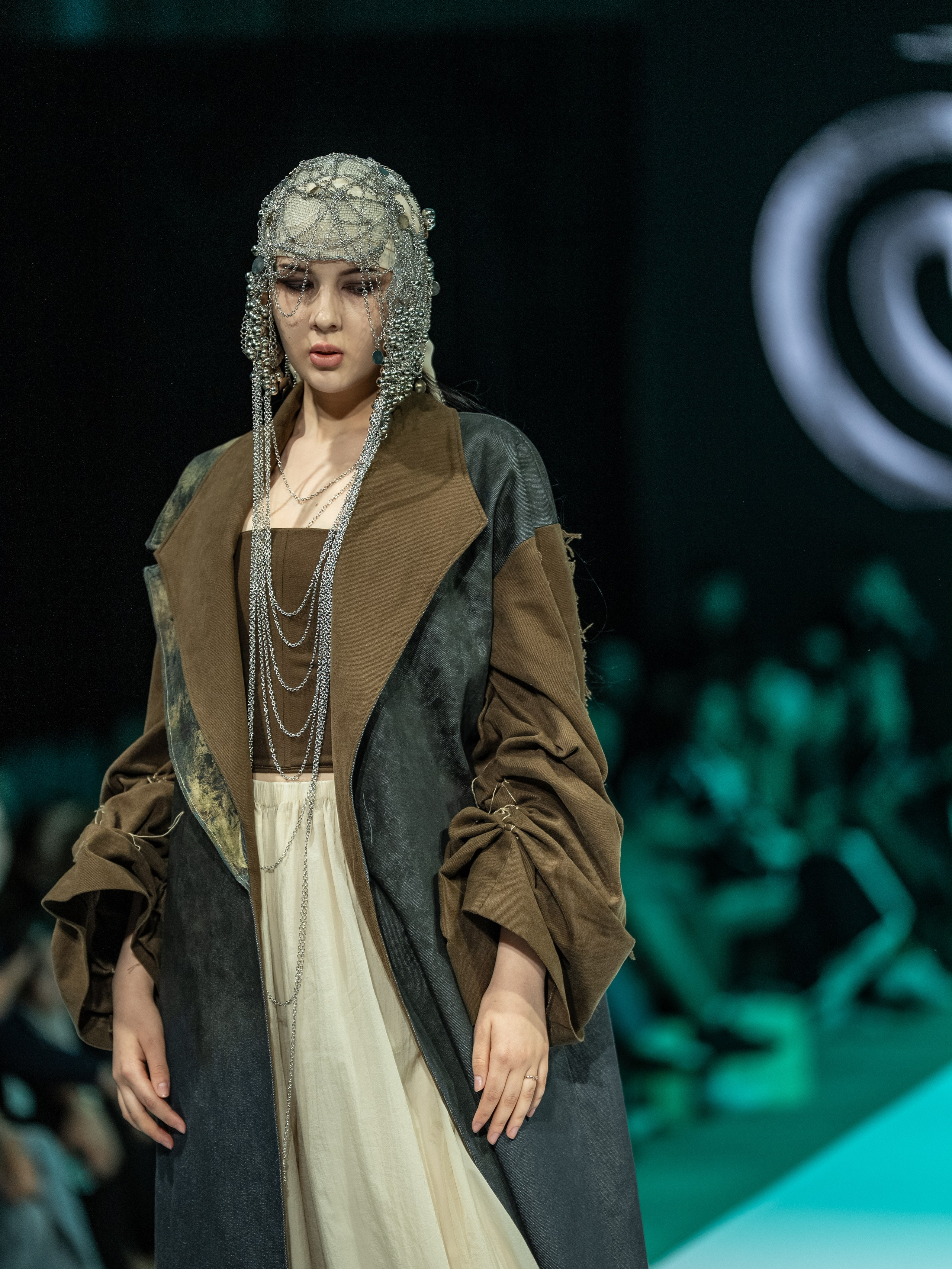 Eurasia Fashion Week 2026 Dissonance 02. Сайт Алматинского НЮ АРТ, будуар и фэшн фотографа Дениса Карпенко