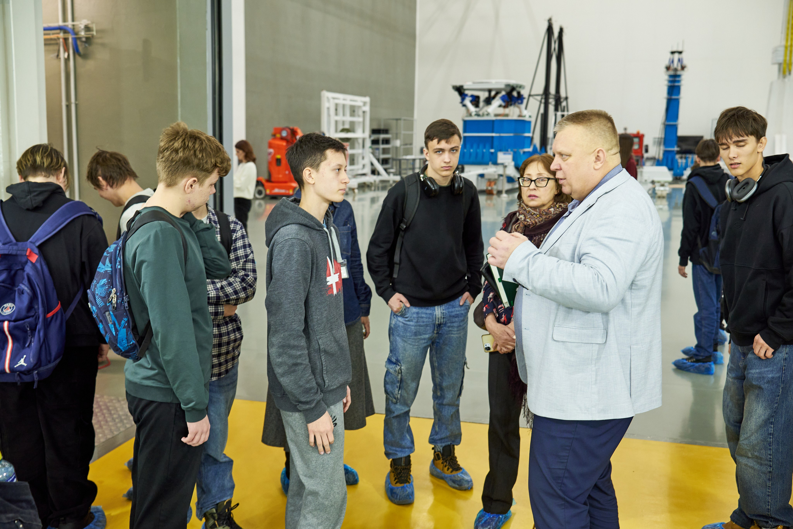 Экскурсия в «Газпром Космические системы». Фотограф Щёлково