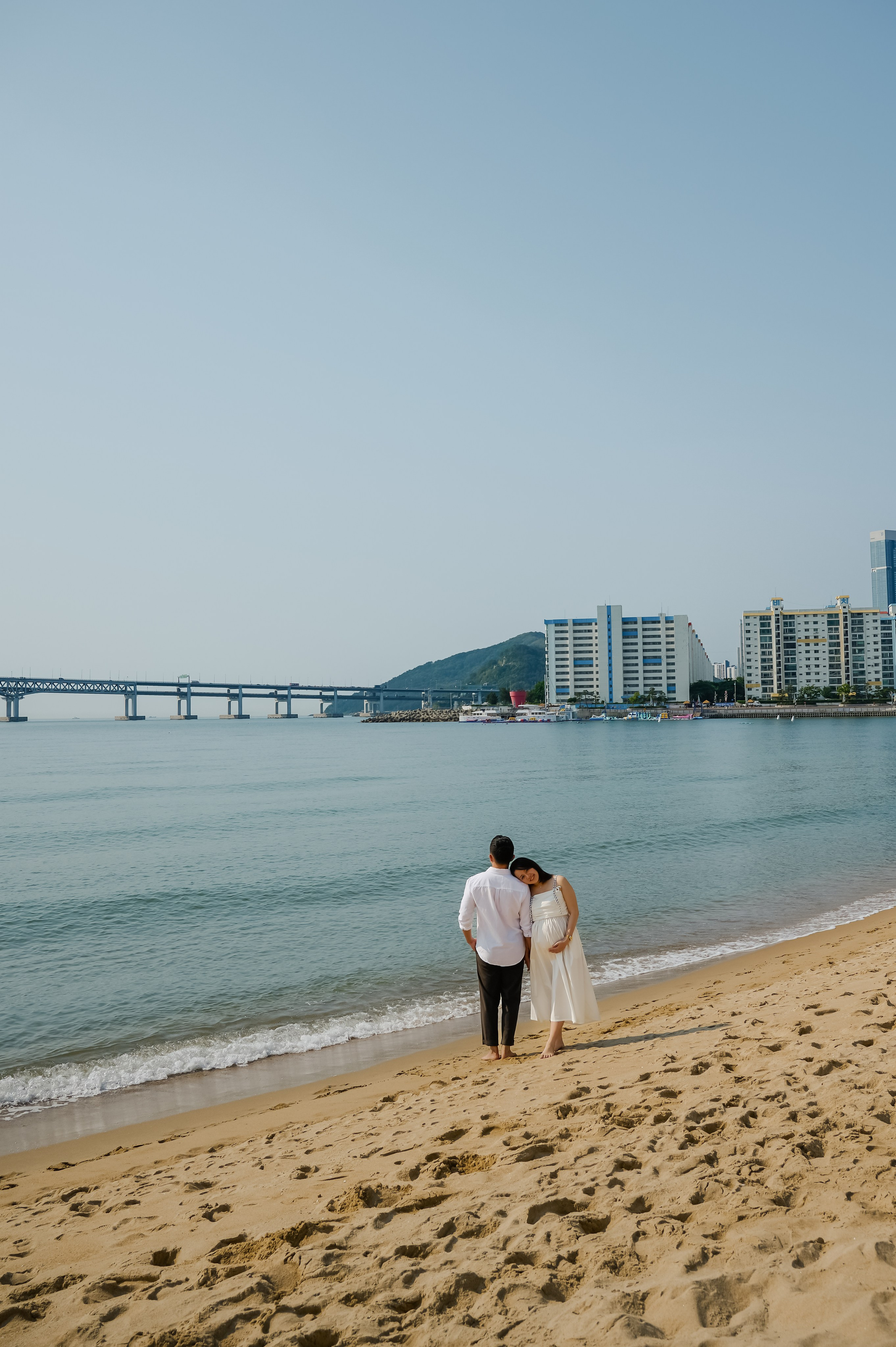Maternity photoshoot at Gwangalli in Busan. Busan photographer | Фотограф Пусан