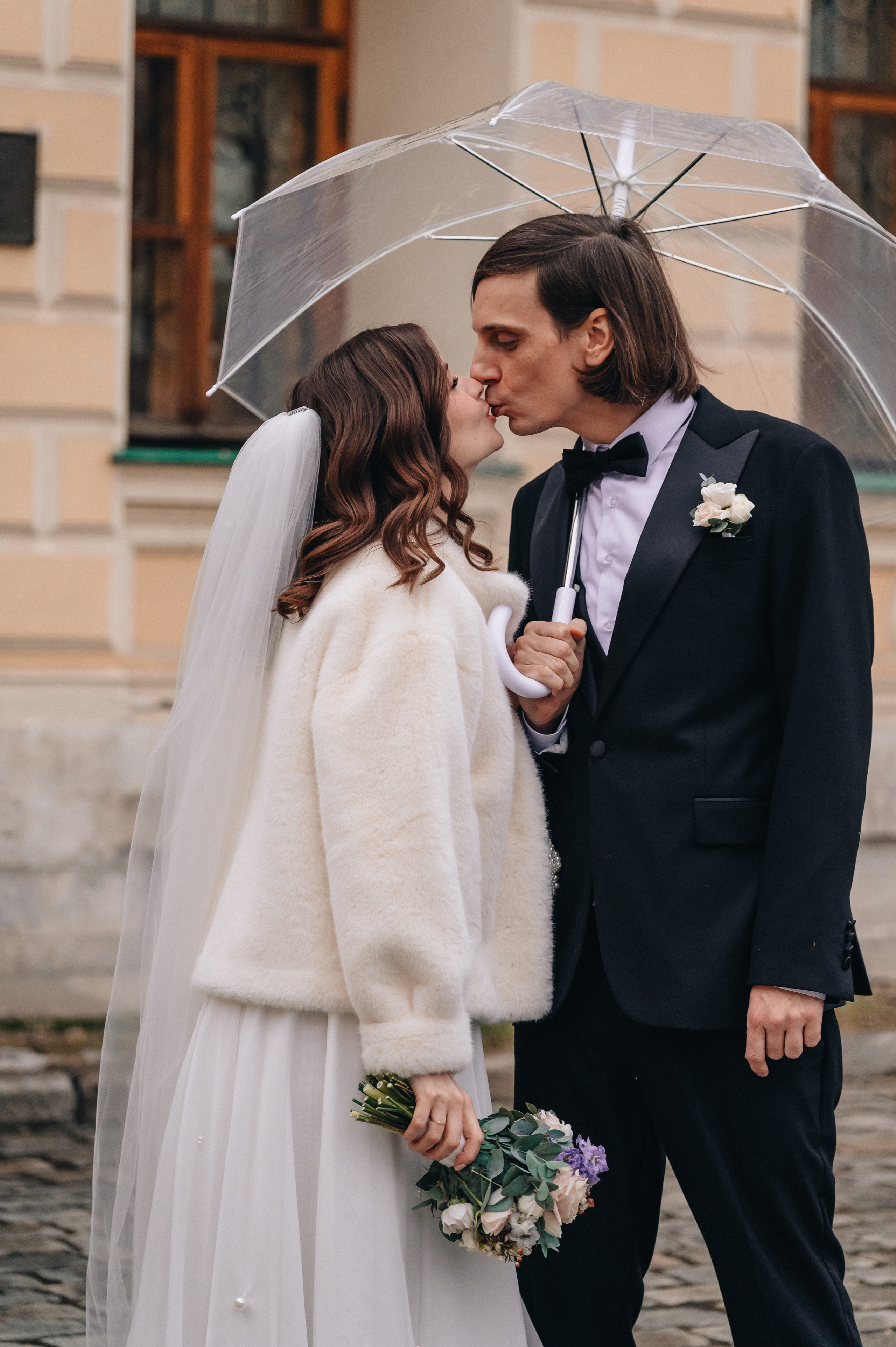 Свадебная фотосессия в библиотеке им. Пушкина. Портретный фотограф Москва Светлана Кашура