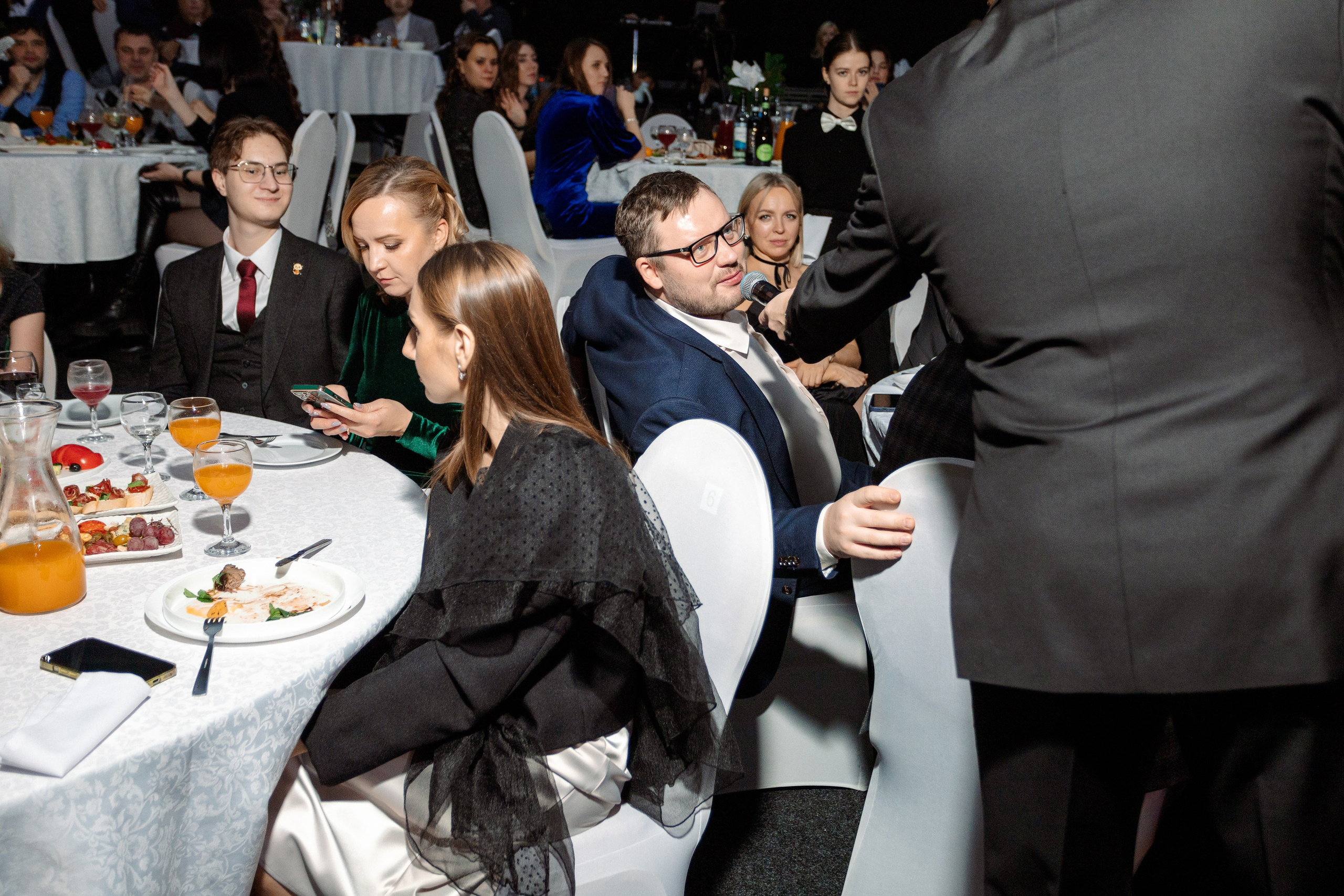 РЕПОРТАЖ: НОВЫЙ ГОД В ДК МЕТАЛЛУРГ. Профессиональный фотограф в Ижевске Леша Петров