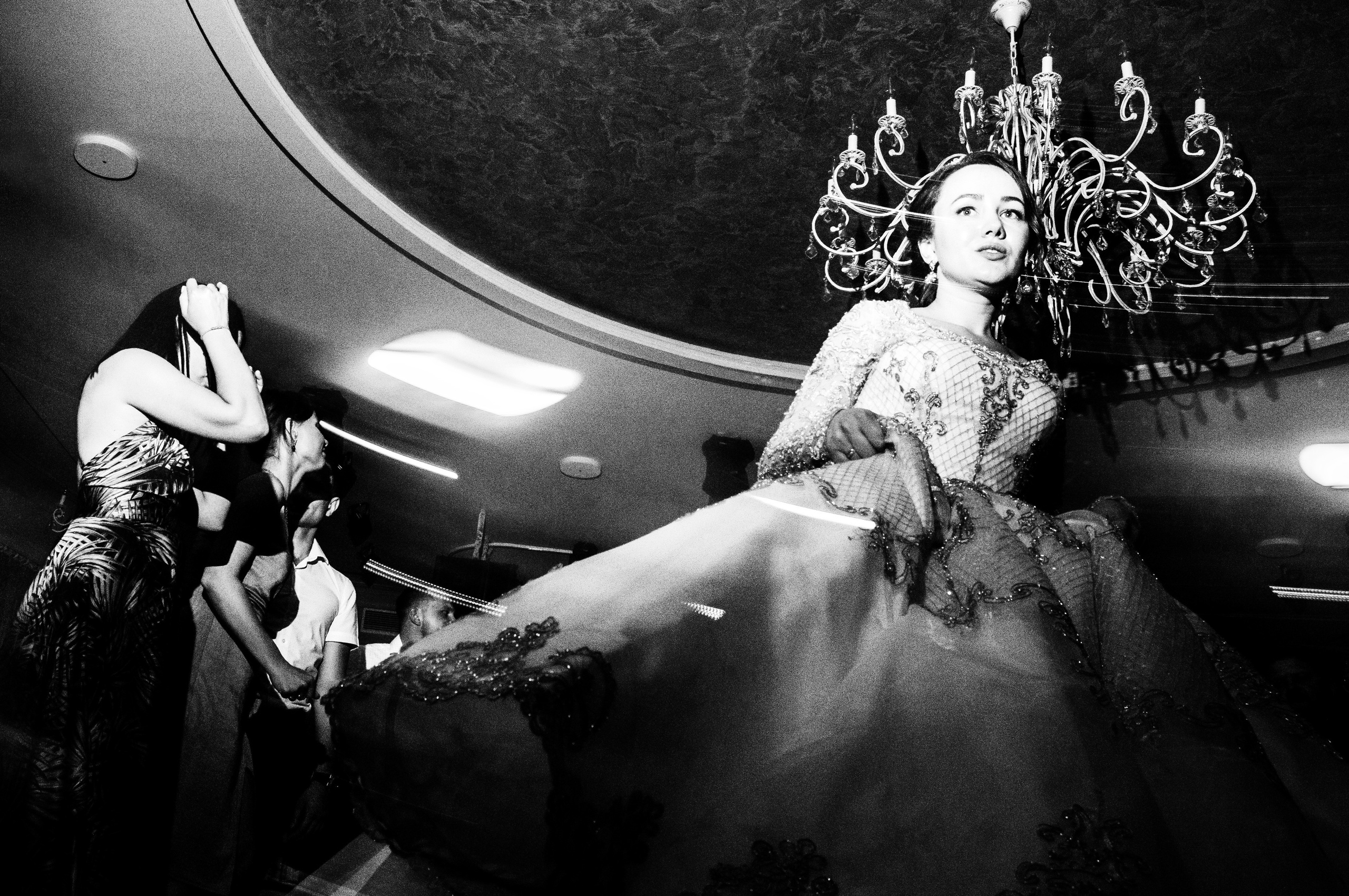 Свадьбы. Спасибо за проявленный интерес к моему творчеству! Меня зовут Россохат