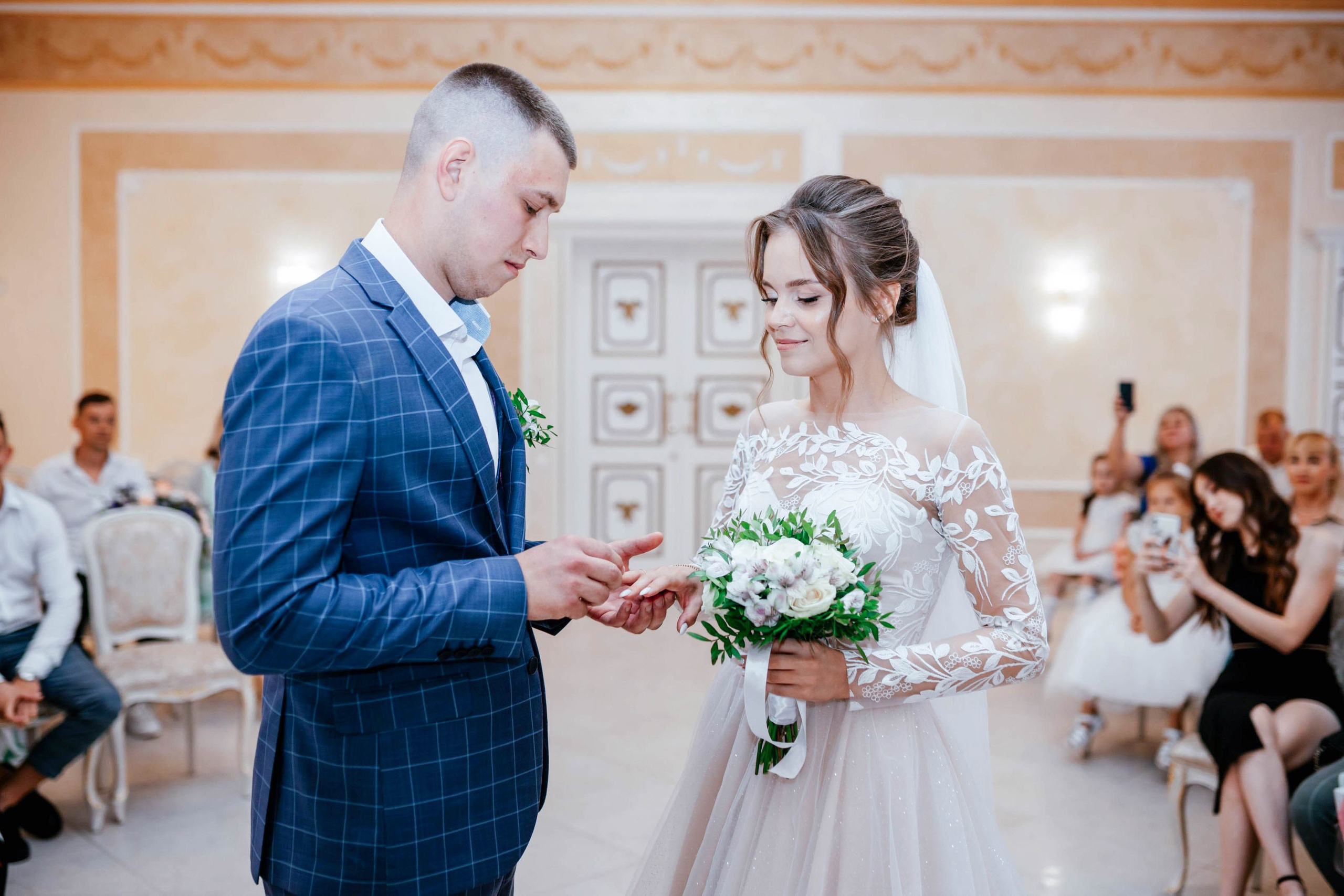 Артем & Полина. Свадебный и семейный фотограф в Ижевске