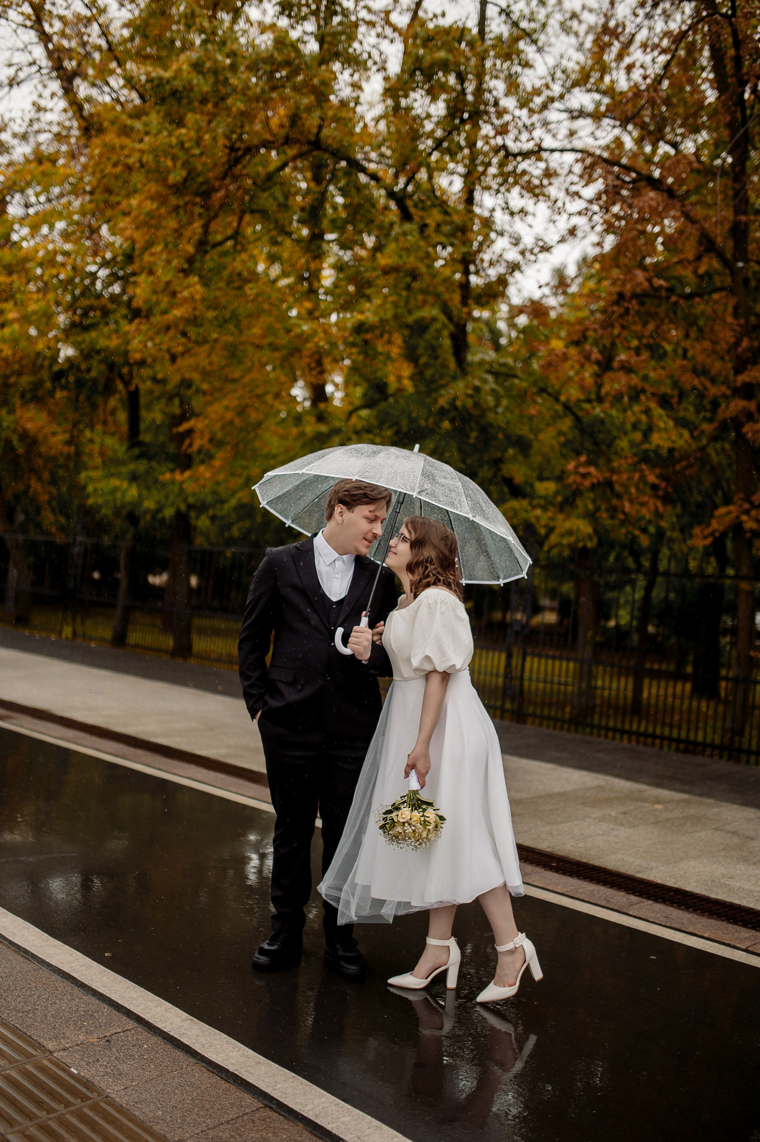 Свадьбная прогулка Кати и Артема. Фотограф Мария Стрелкова