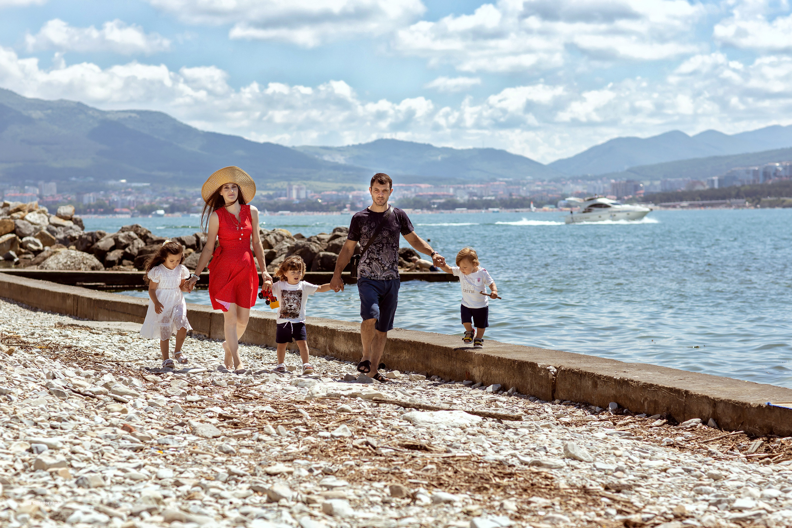 Прогулка в Андреевском парке. Семейный и свадебный фотограф в Геленджике Михаил Шматов