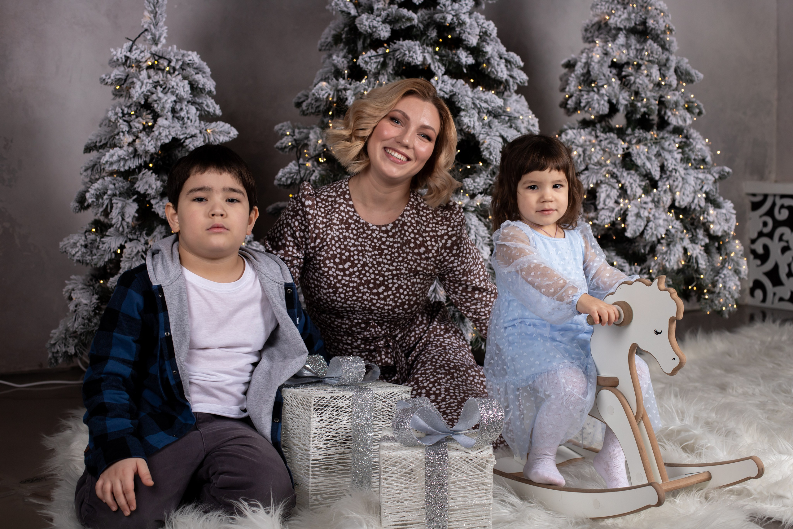 Новогодняя с семьёй Насти. Фотосессия под любой запрос в Красноярске. т+79237847111