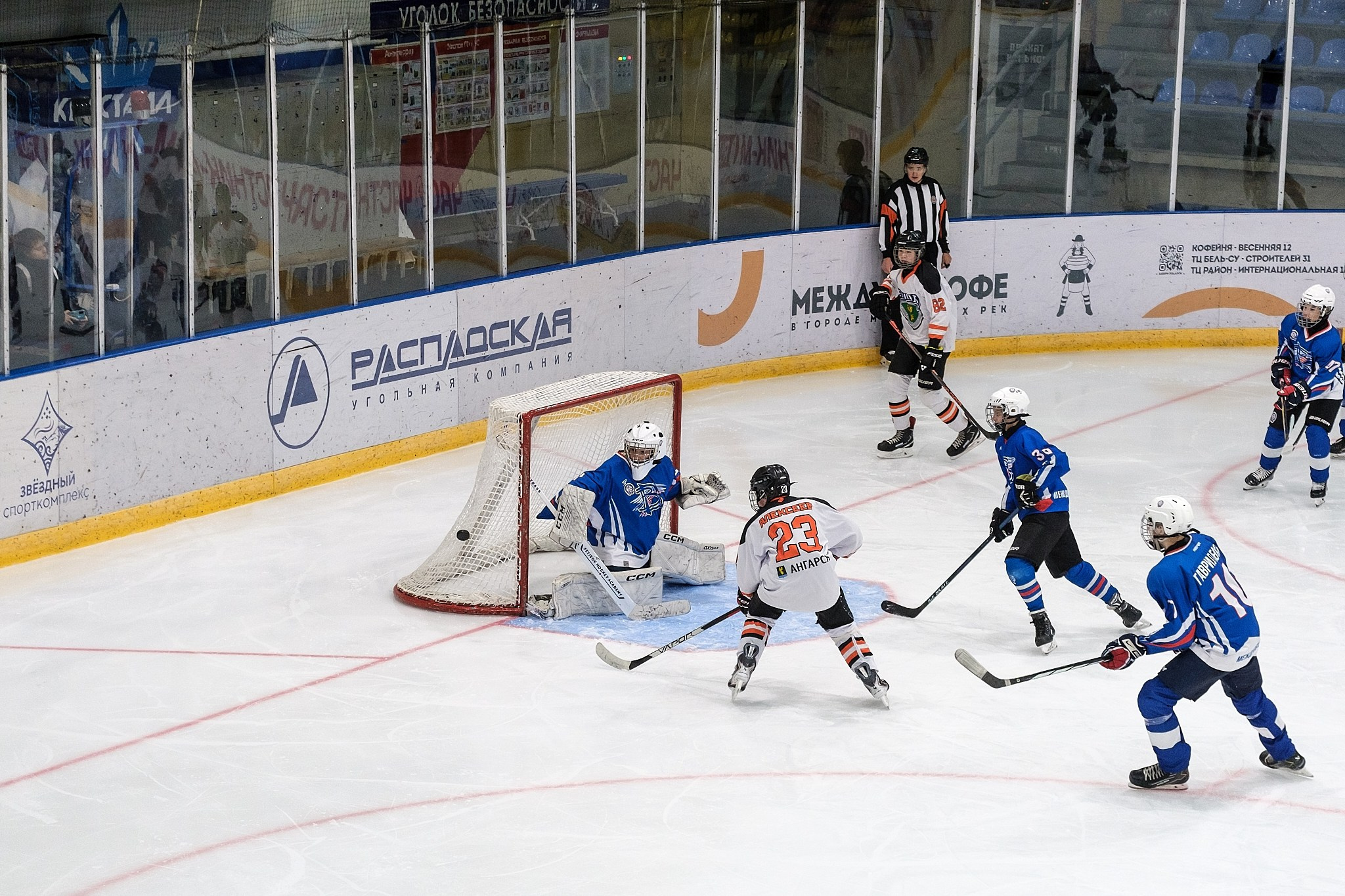 Хоккейный матч Вымпел-2011 (Междуреченск) vs Ермак (Ангарск) — фотограф в Междуреченске Никита Максимов