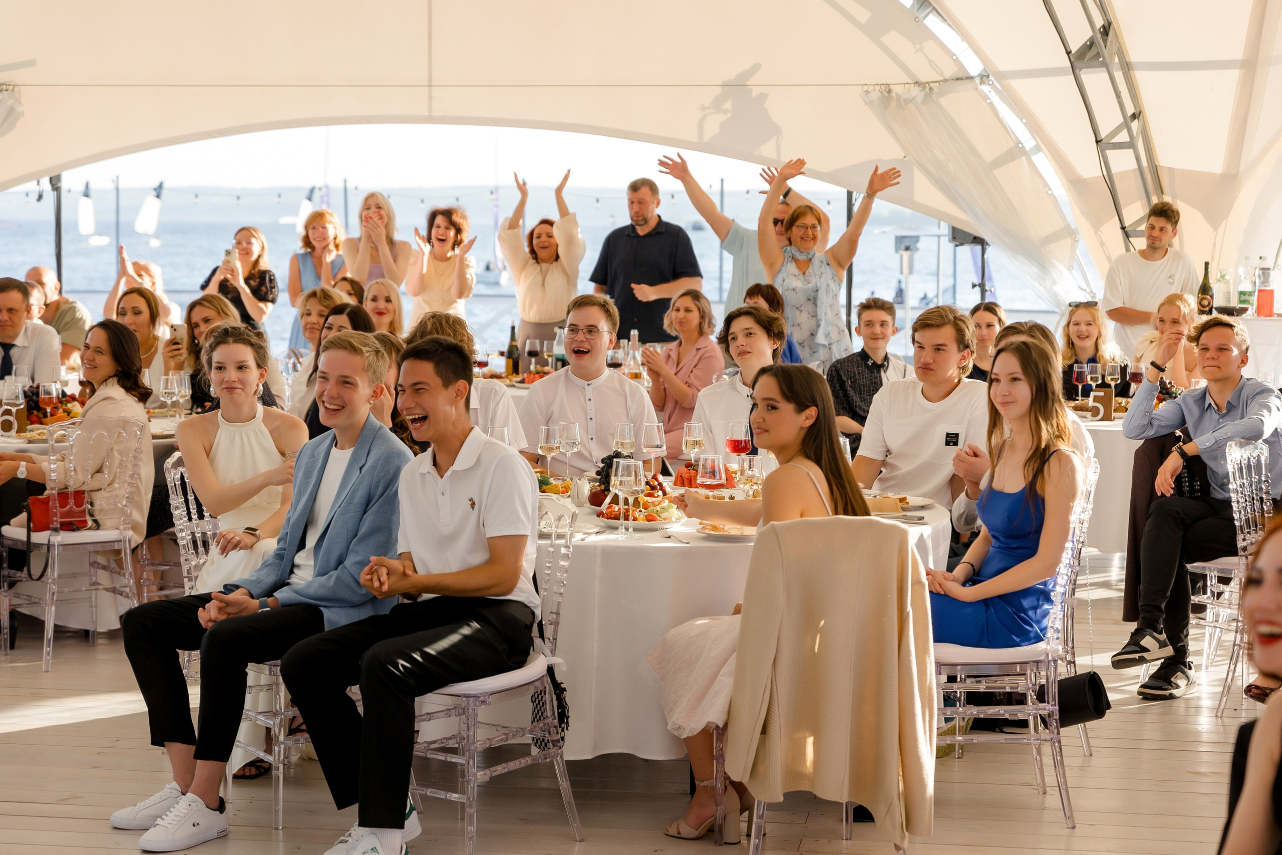 ВЫПУСКНОЙ White Place — Гимназия 52. Свадебный и семейный фотограф Динар Гильмутдинов