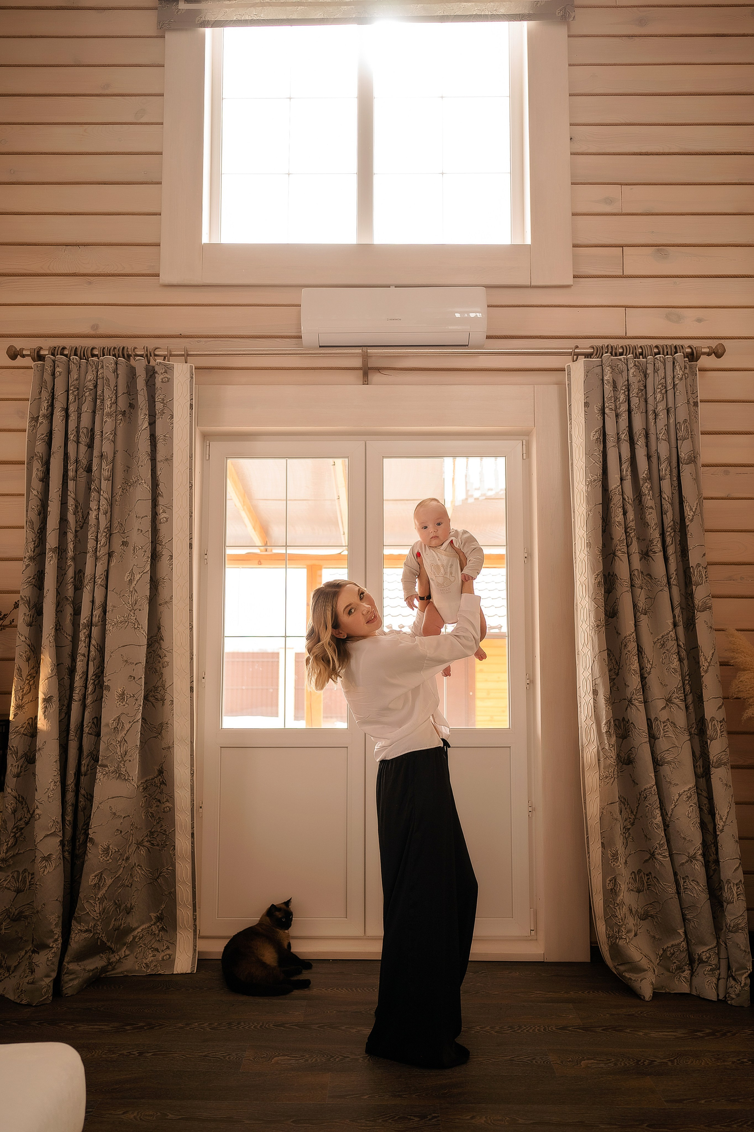 Семейные фотосессии. Детский и семейный фотограф в Красноярске. Фотосессии новорожденных малышей до 1 месяца