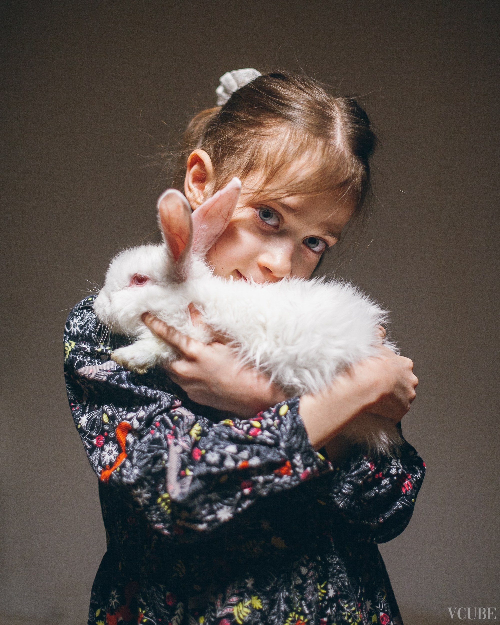 Съемка дочки в студии. Фотограф Денис Денисов