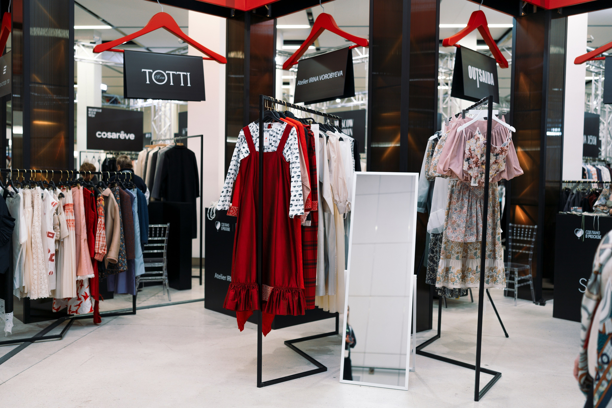 Fashion Week 2025. Свадебный фотограф в Москве Кристина Чехова