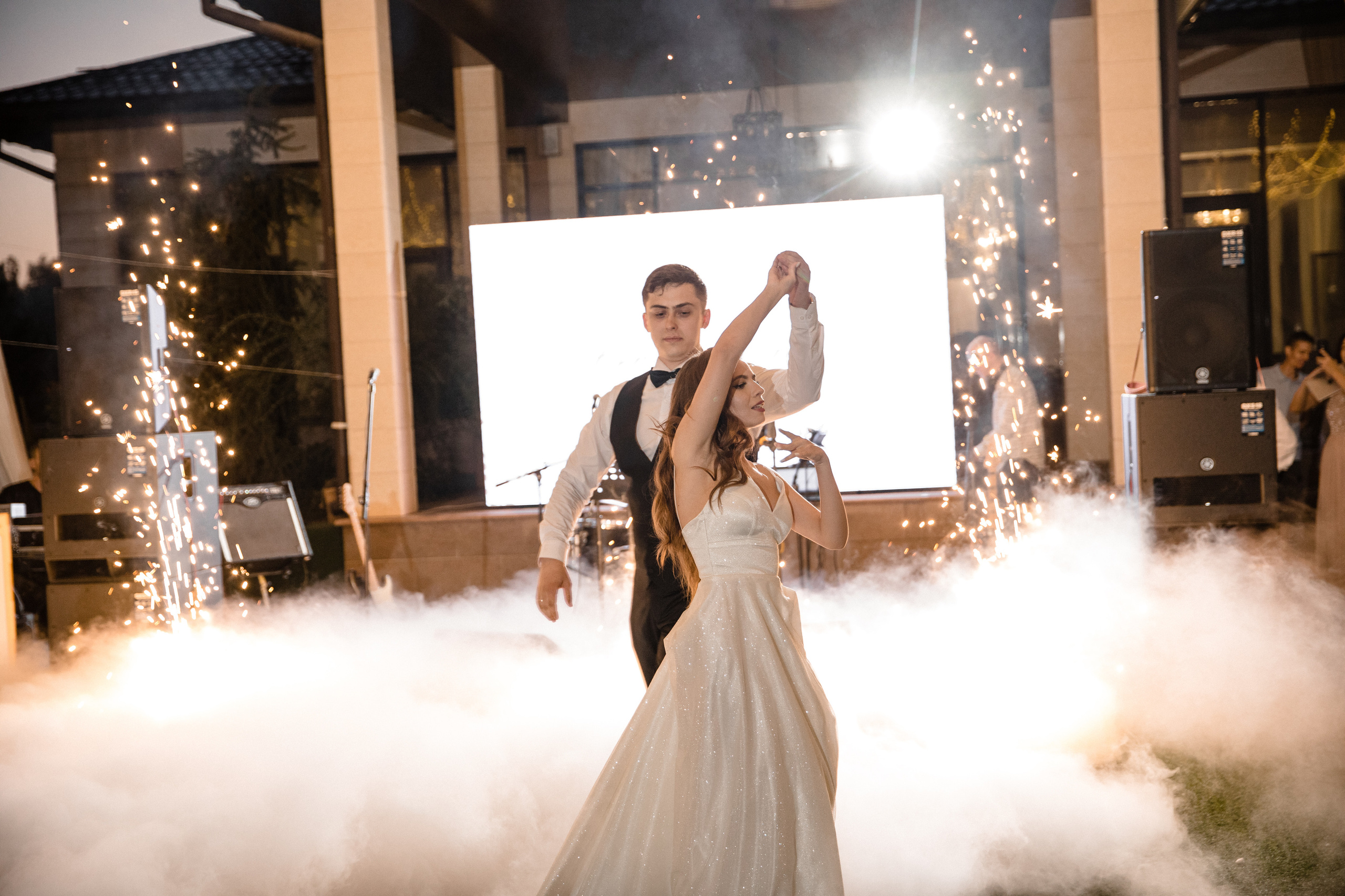 Анонс свадьбы Сергей и Юлия. Свадебный фотограф в Алматы Николай Киреев