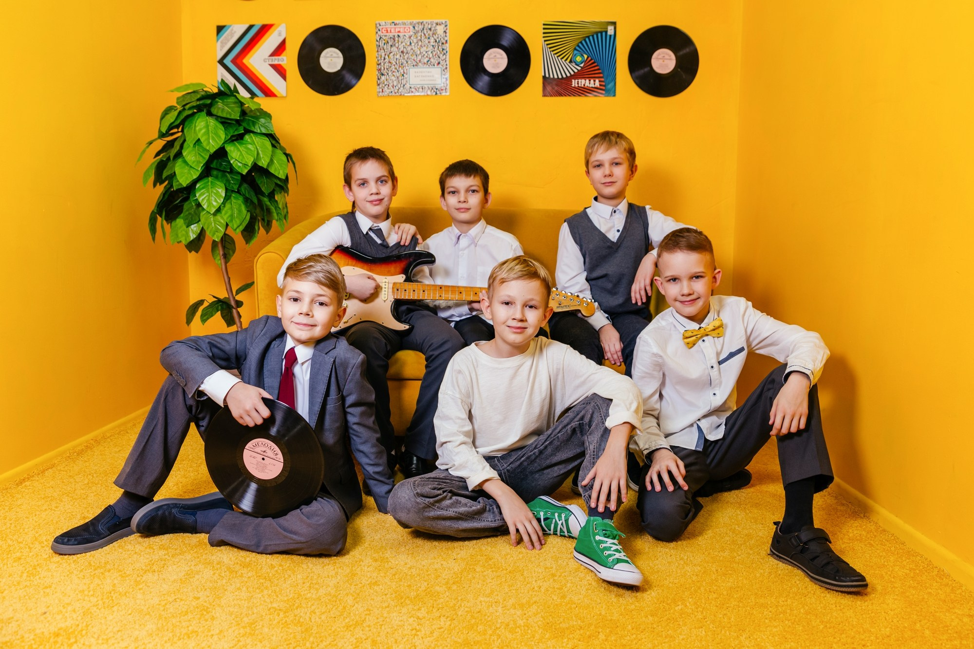 Фотосессия в студии: 159 школа 4 класс. СИГМА | Студия выпускных альбомов Красноярск